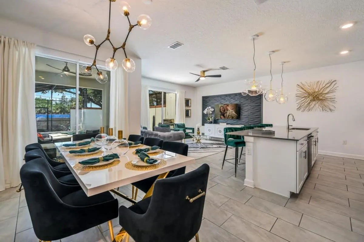 Relax in Style at this Spacious 4-Bedroom Villa