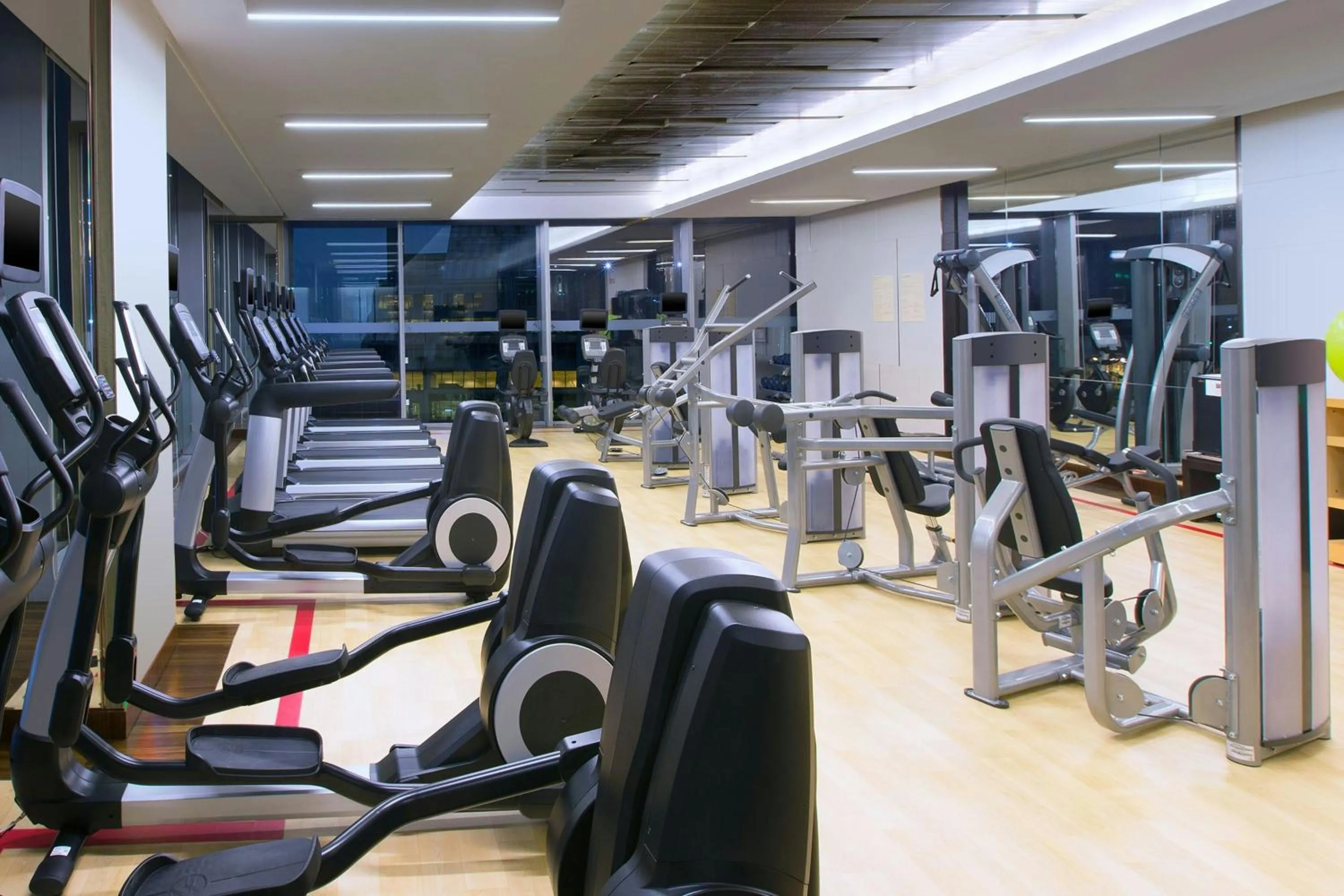 Fitness centre/facilities in Sheraton Qingdao Licang Hotel