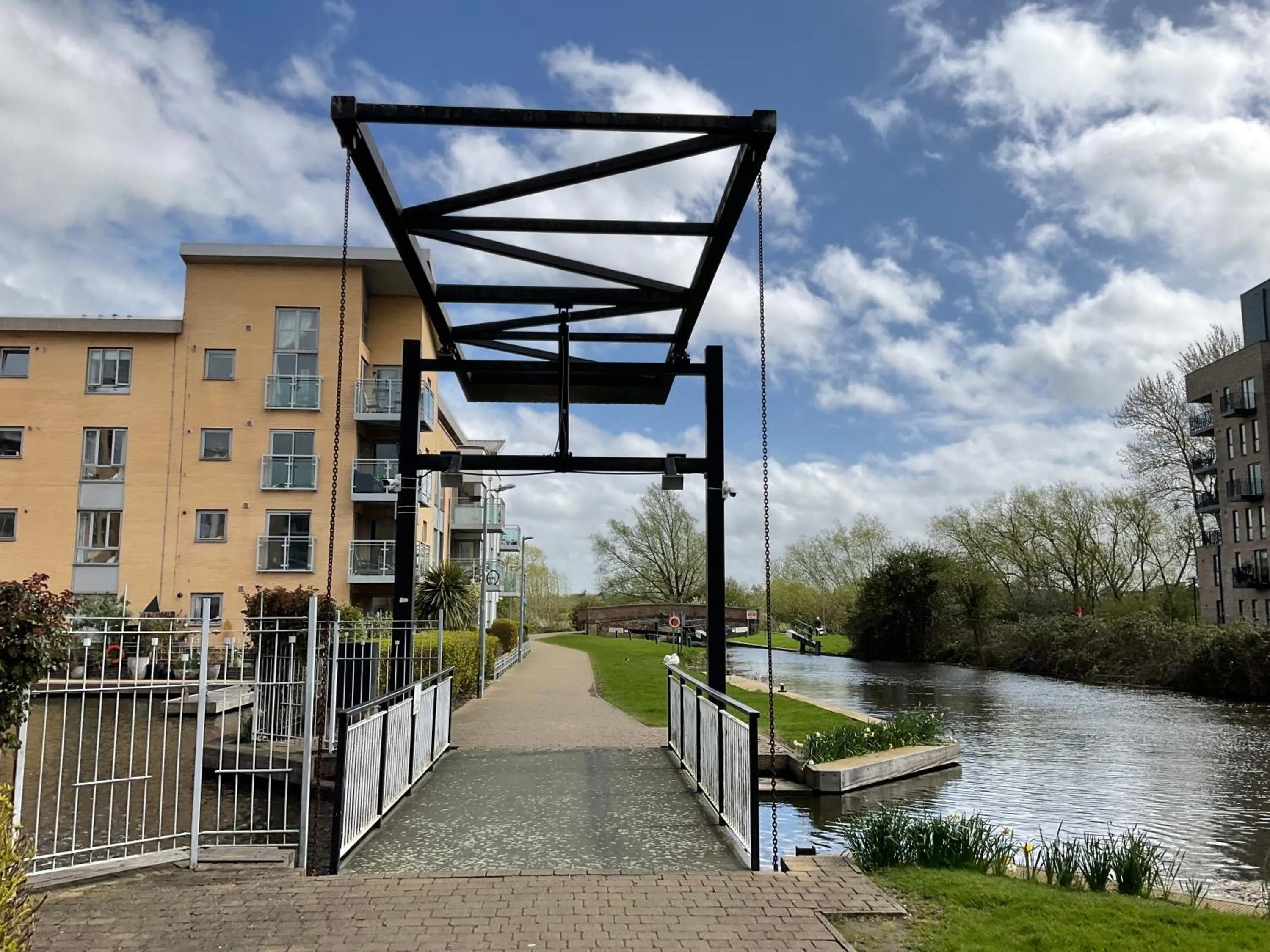Beautiful Riverview Apartment Chelmsford