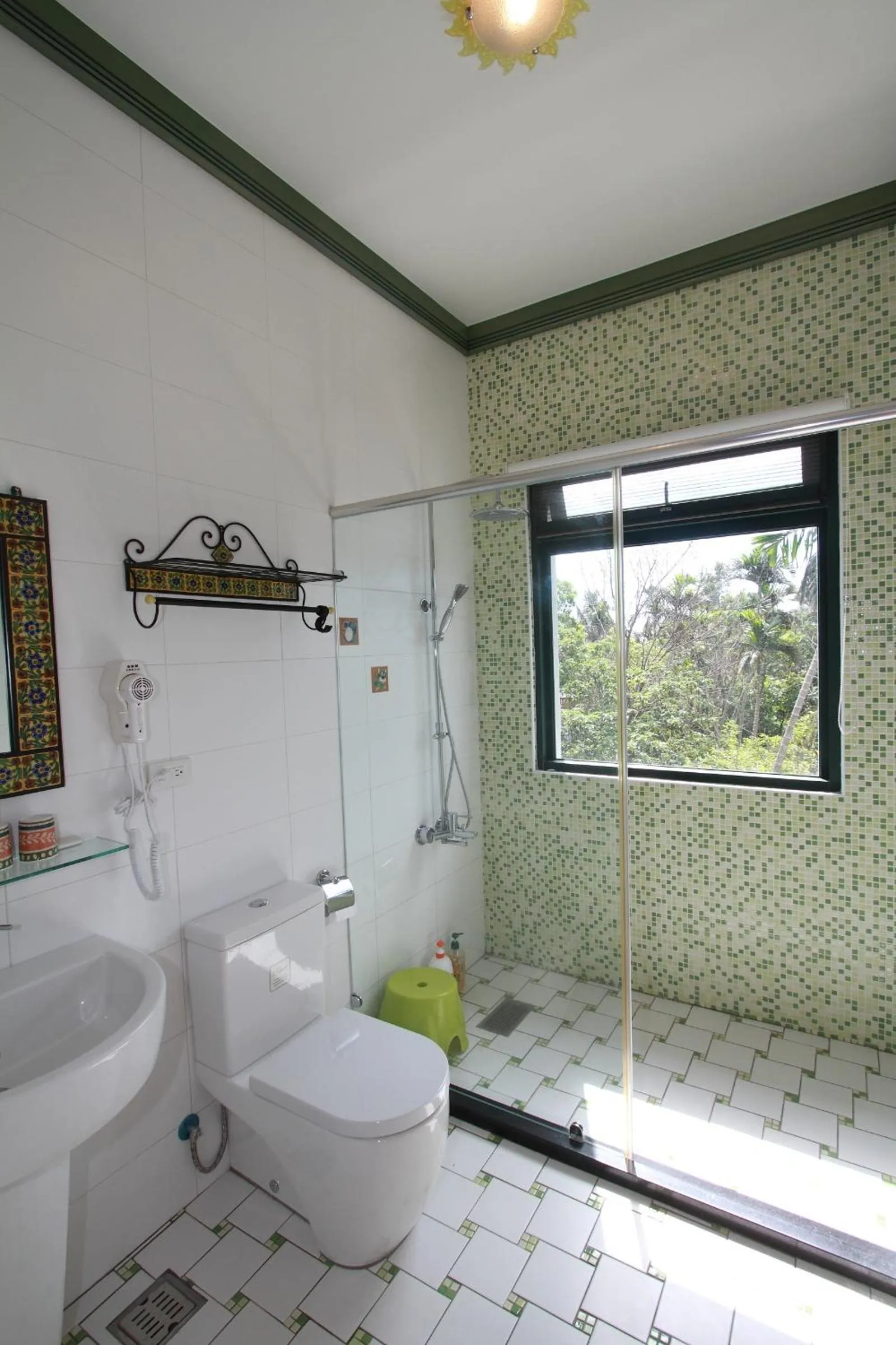Bathroom in Mandheling B&B