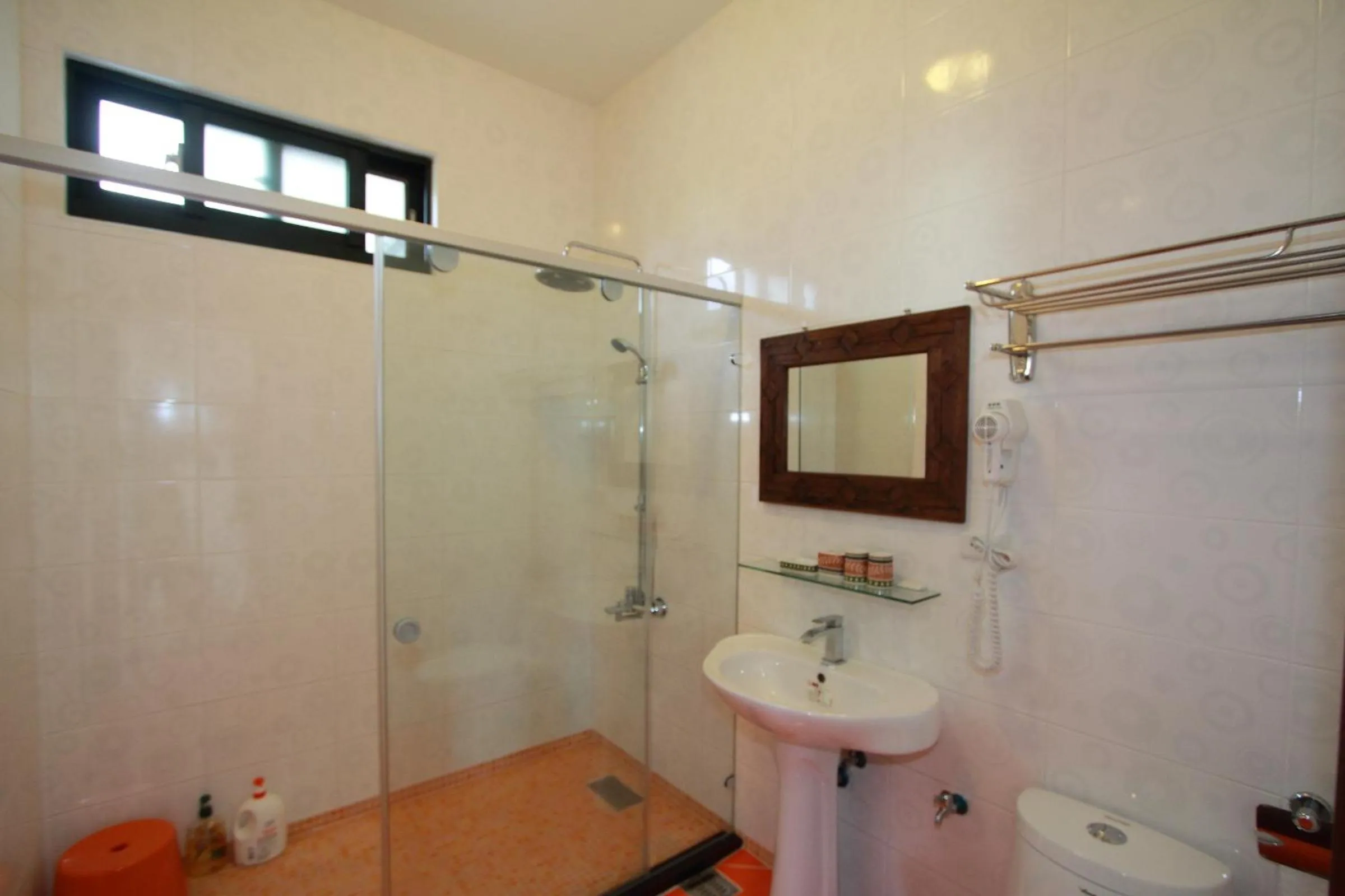 Bathroom in Mandheling B&B