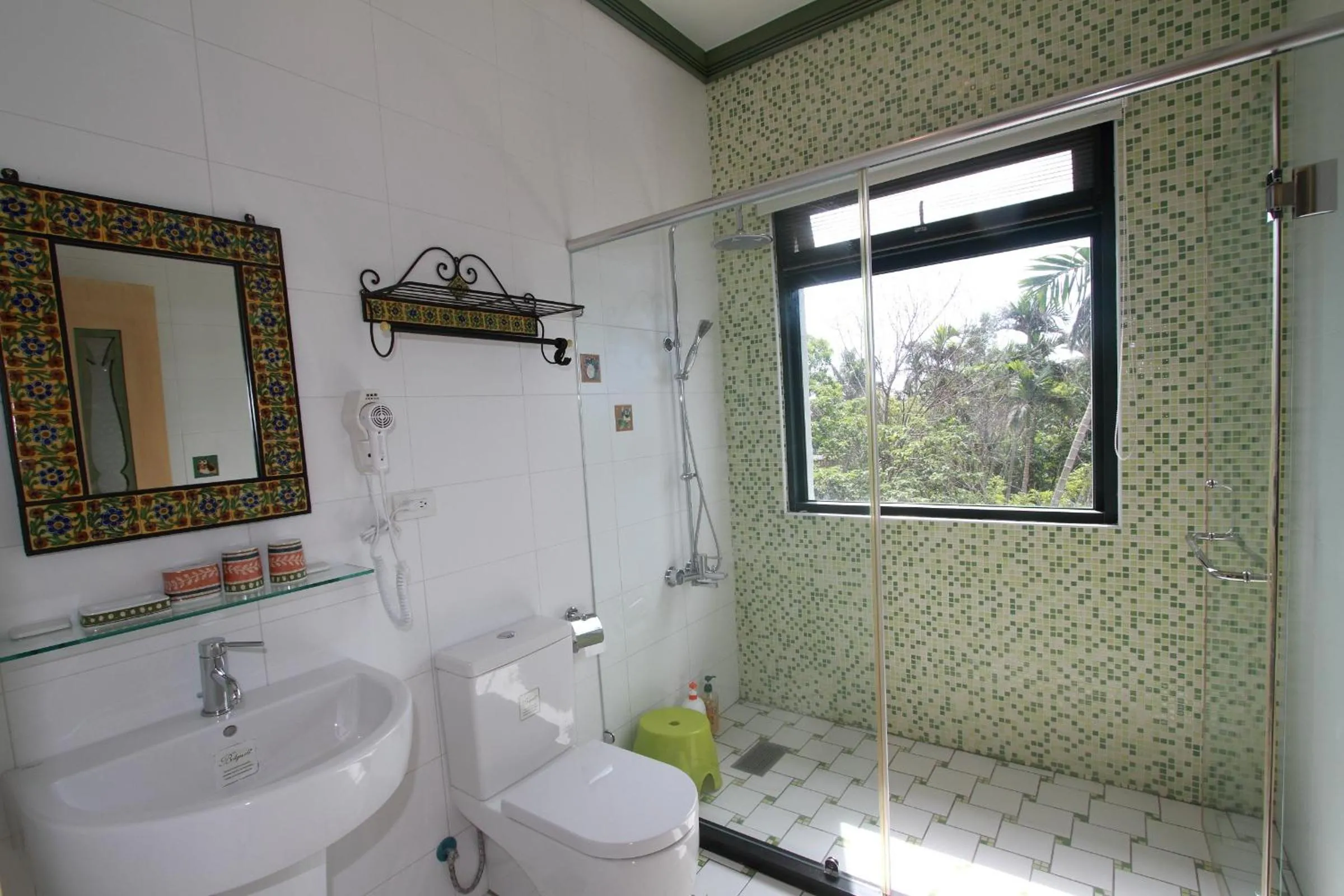 Bathroom in Mandheling B&B