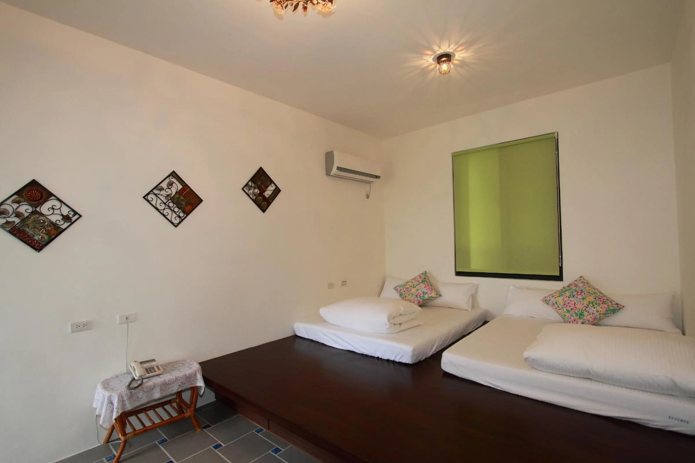 Photo of the whole room, Bed in Mandheling B&B