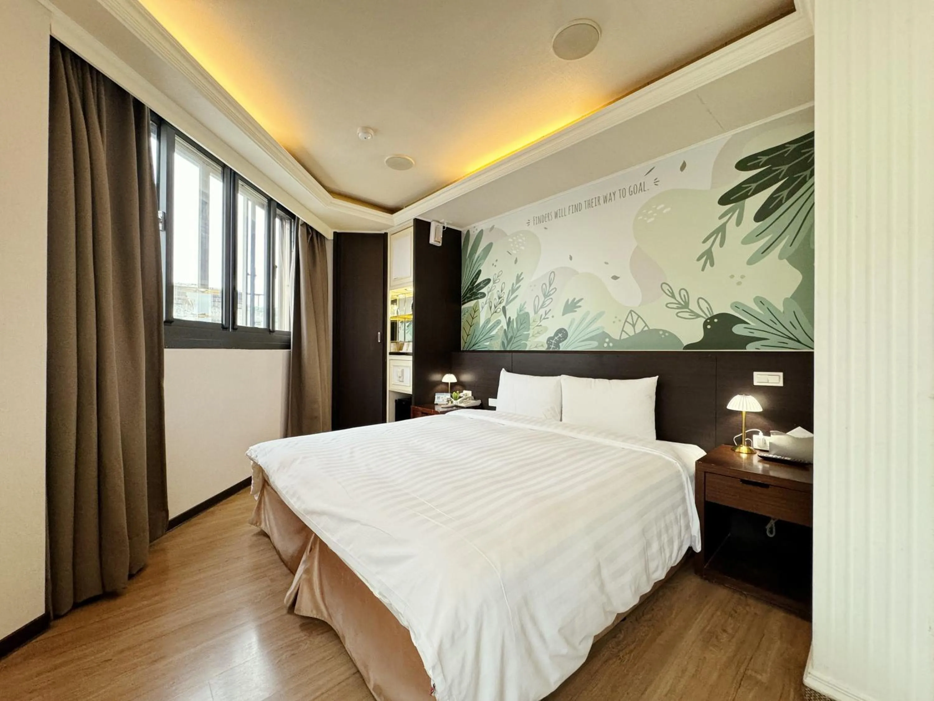 Photo of the whole room, Bed in Finders Hotel Hualien Station