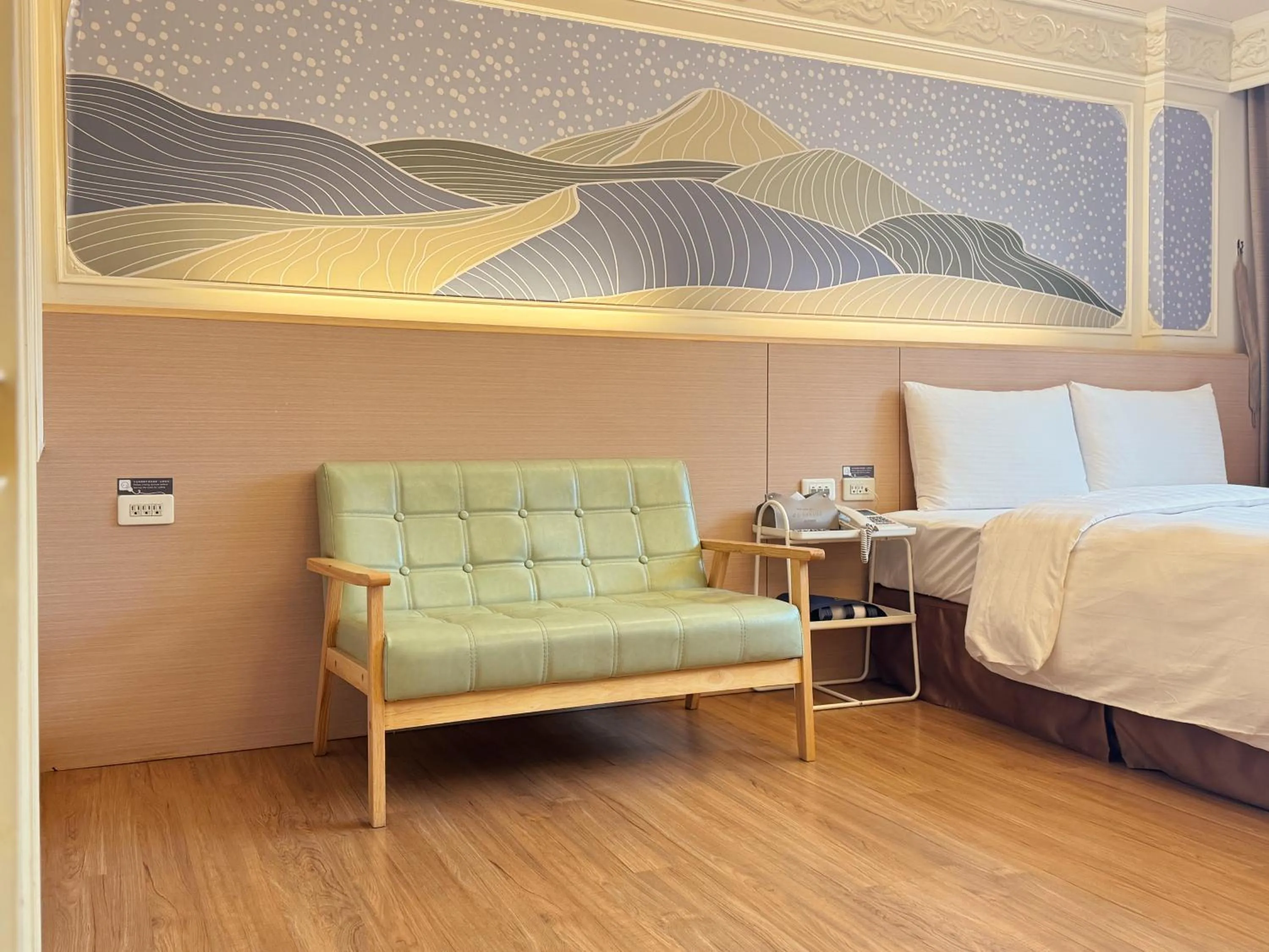 Photo of the whole room, Bed in Finders Hotel Hualien Station