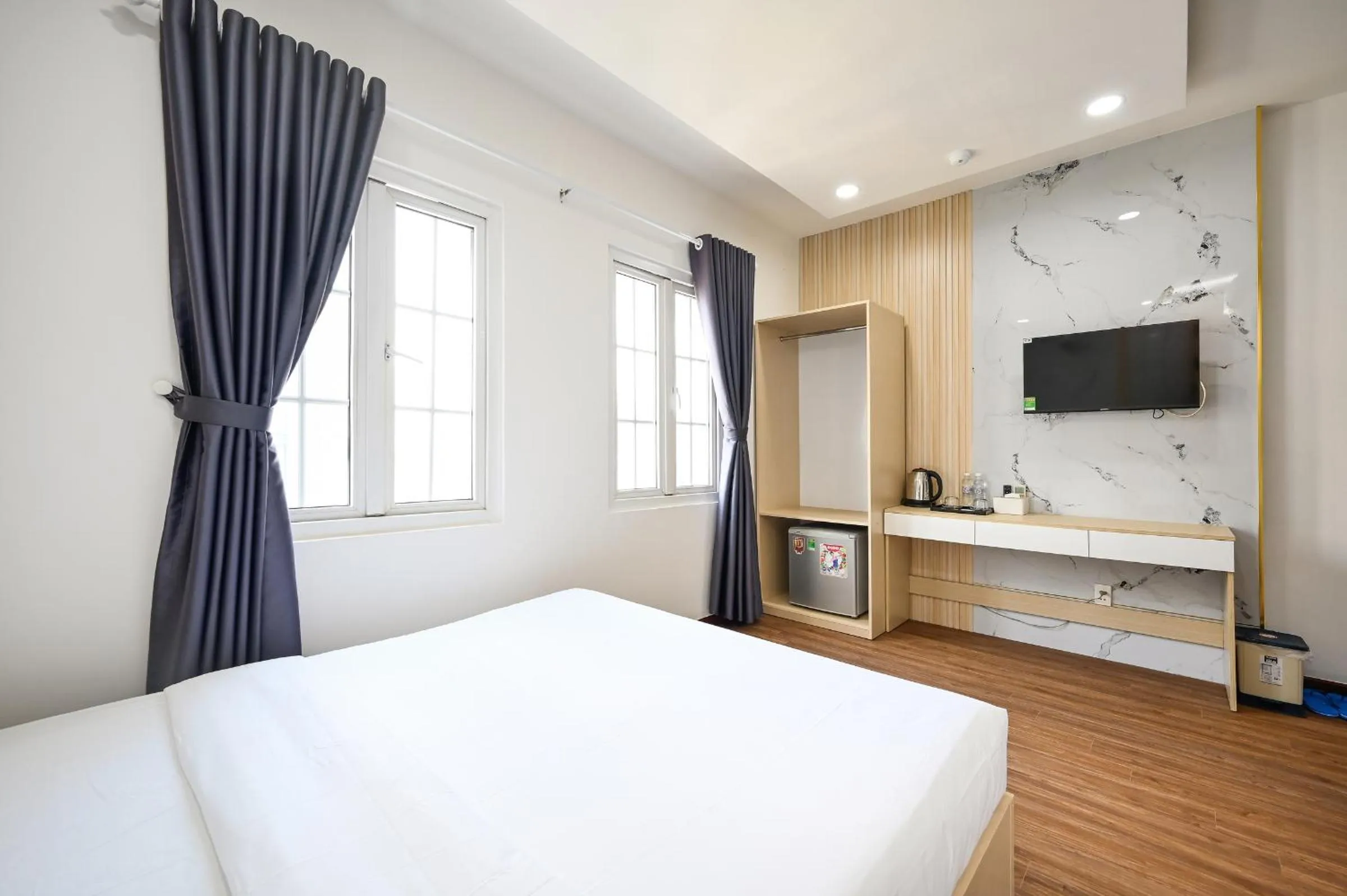 Bed in Sunrise Airport Hotel