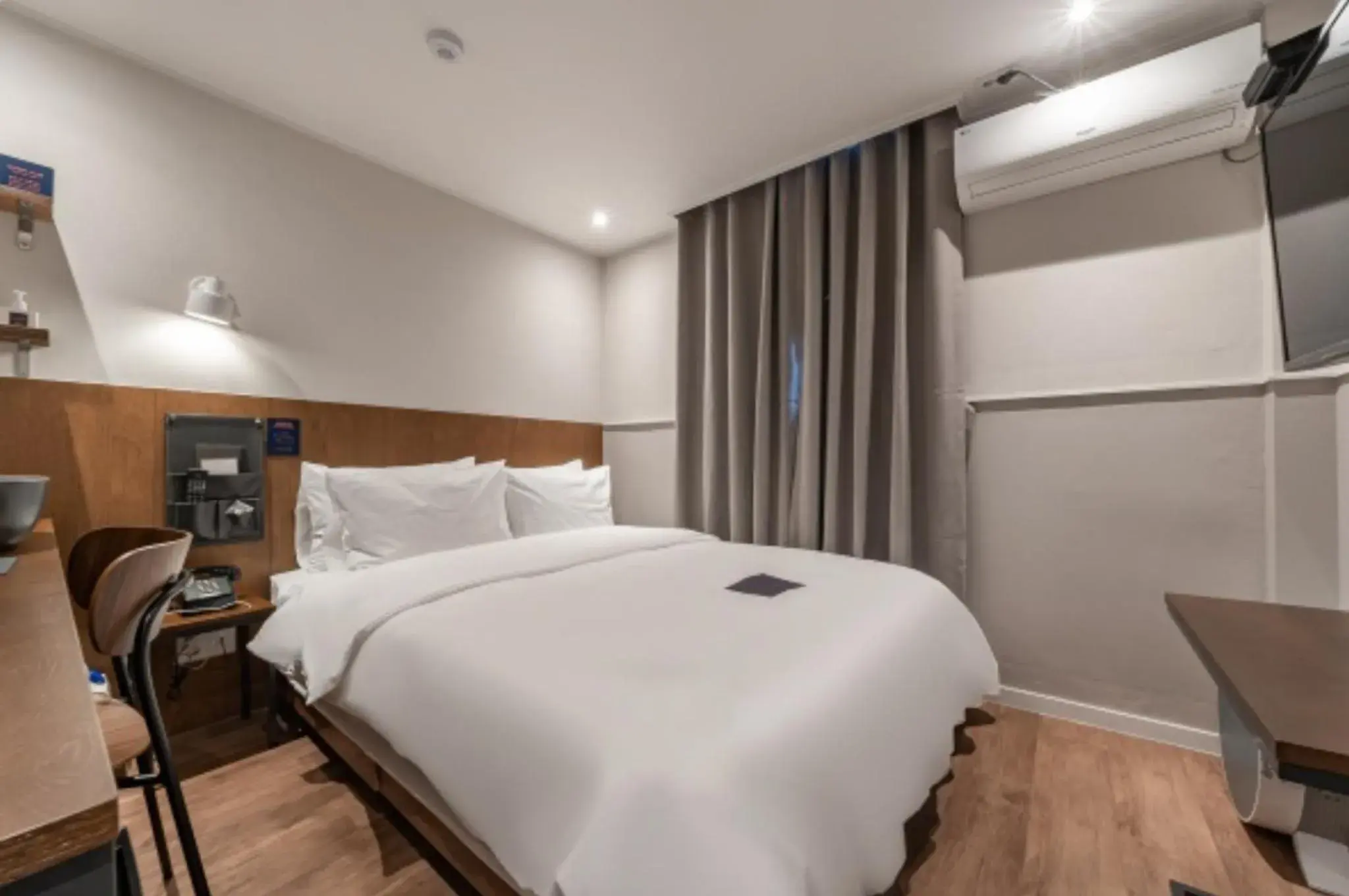 Bed in Just Stay Hotel Bed in Just Stay Hotel