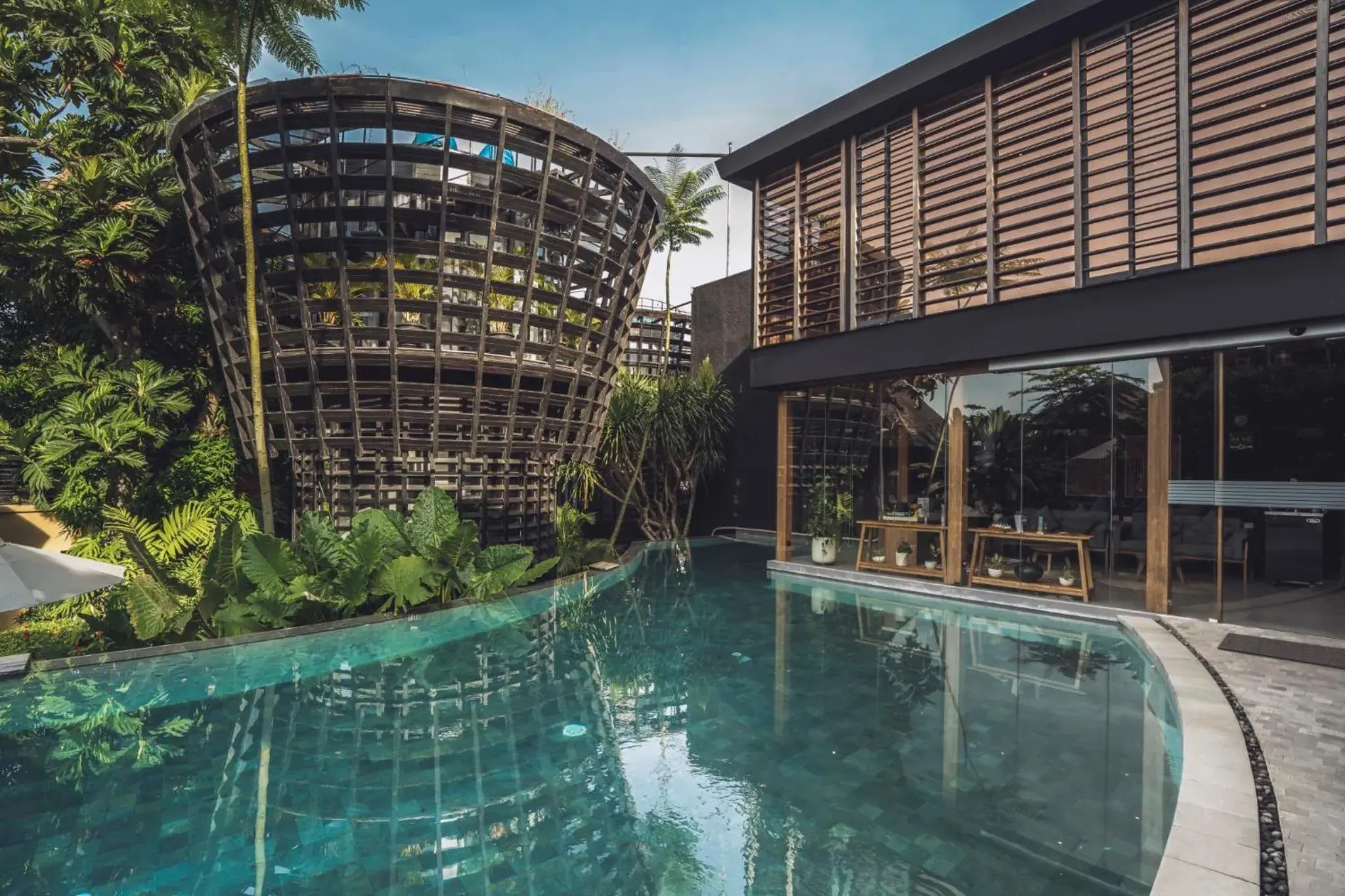 Pool view in Canggu Cabana Resort & Spa by Ini Vie Hospitality Pool view in Canggu Cabana Resort & Spa by Ini Vie Hospitality