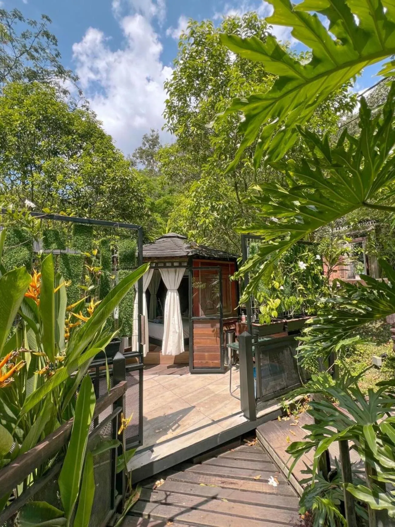 Property building in Tingkat Valley