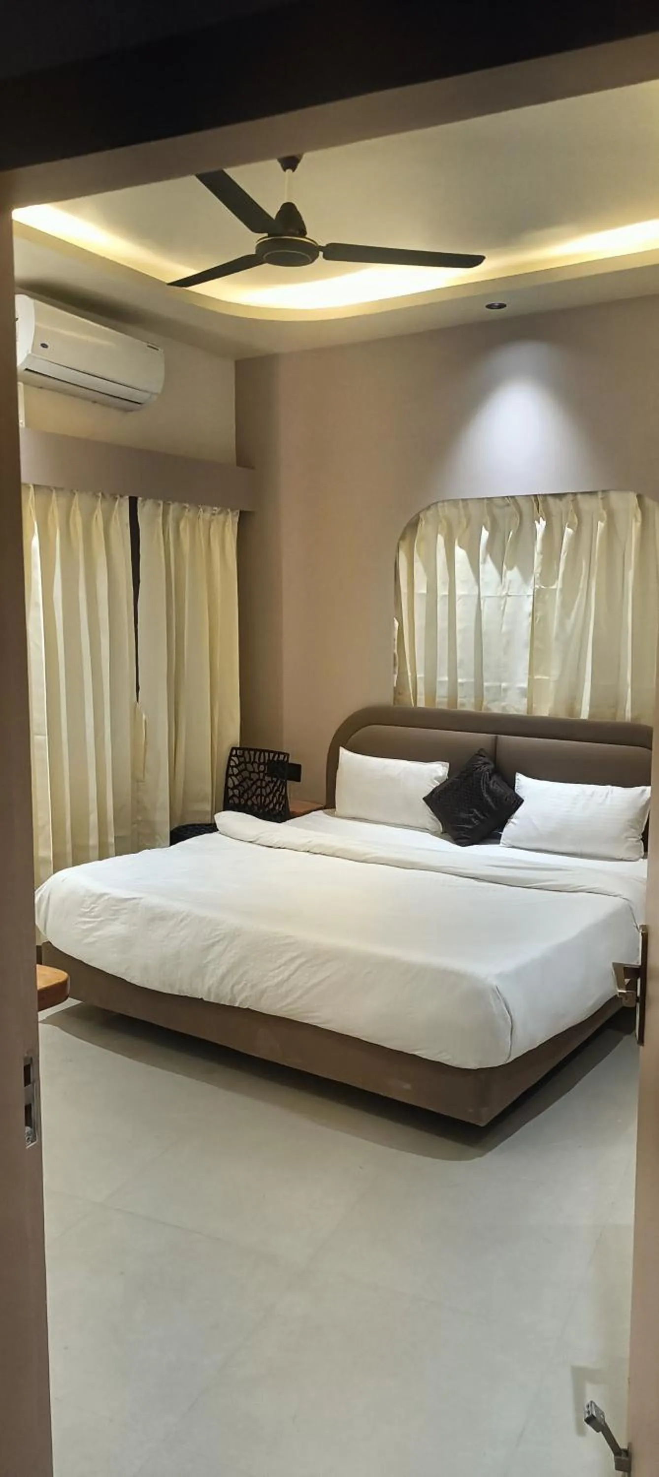 Bed in Spontrail Hostel