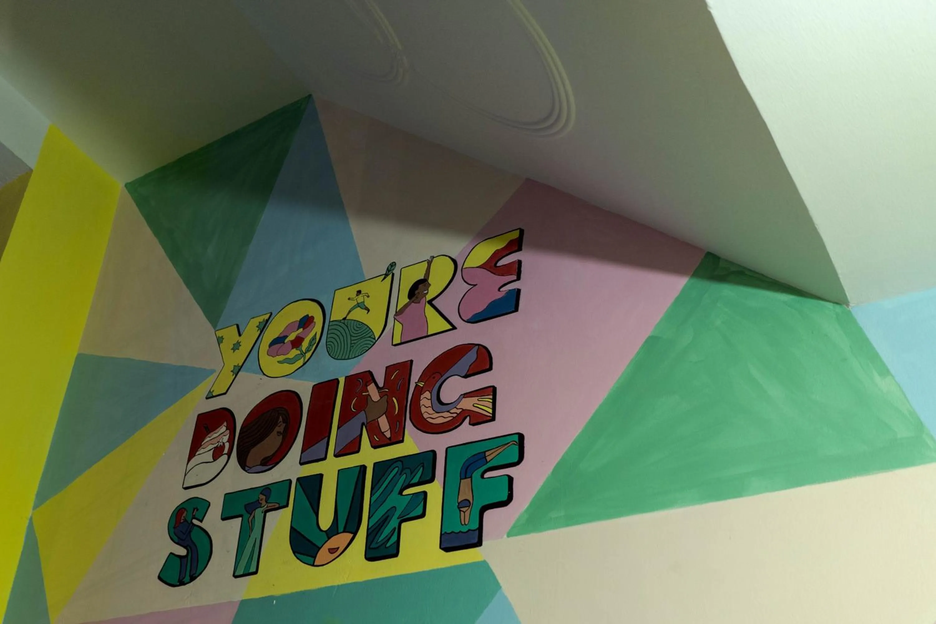 Text overlay in Spontrail Hostel