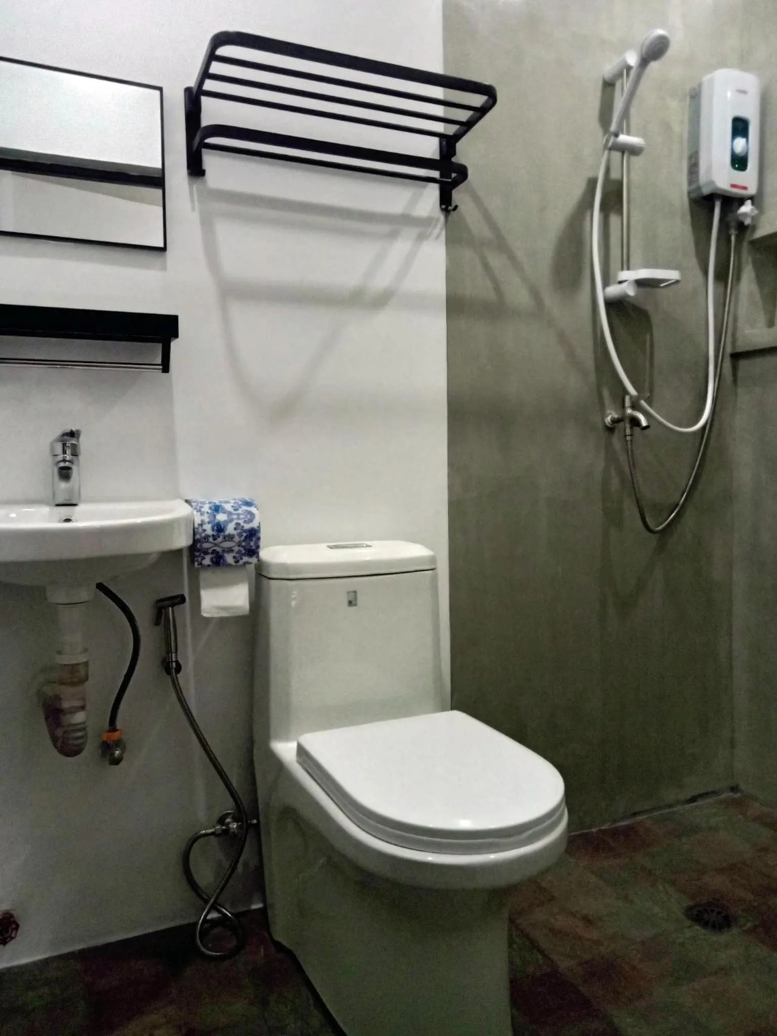 Toilet in Ship MARIA Hotel