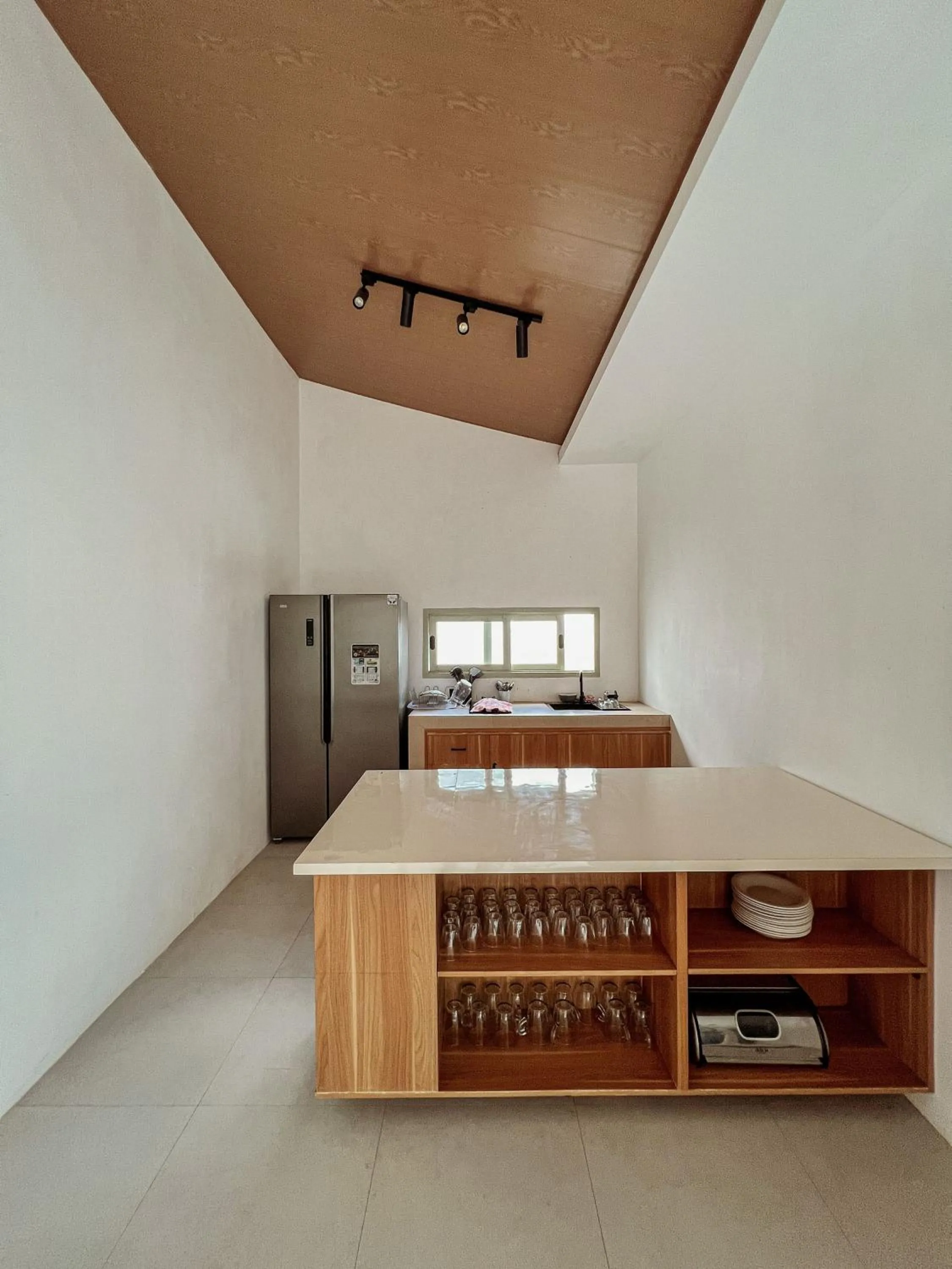 Kitchen or kitchenette in Renjana Beach House