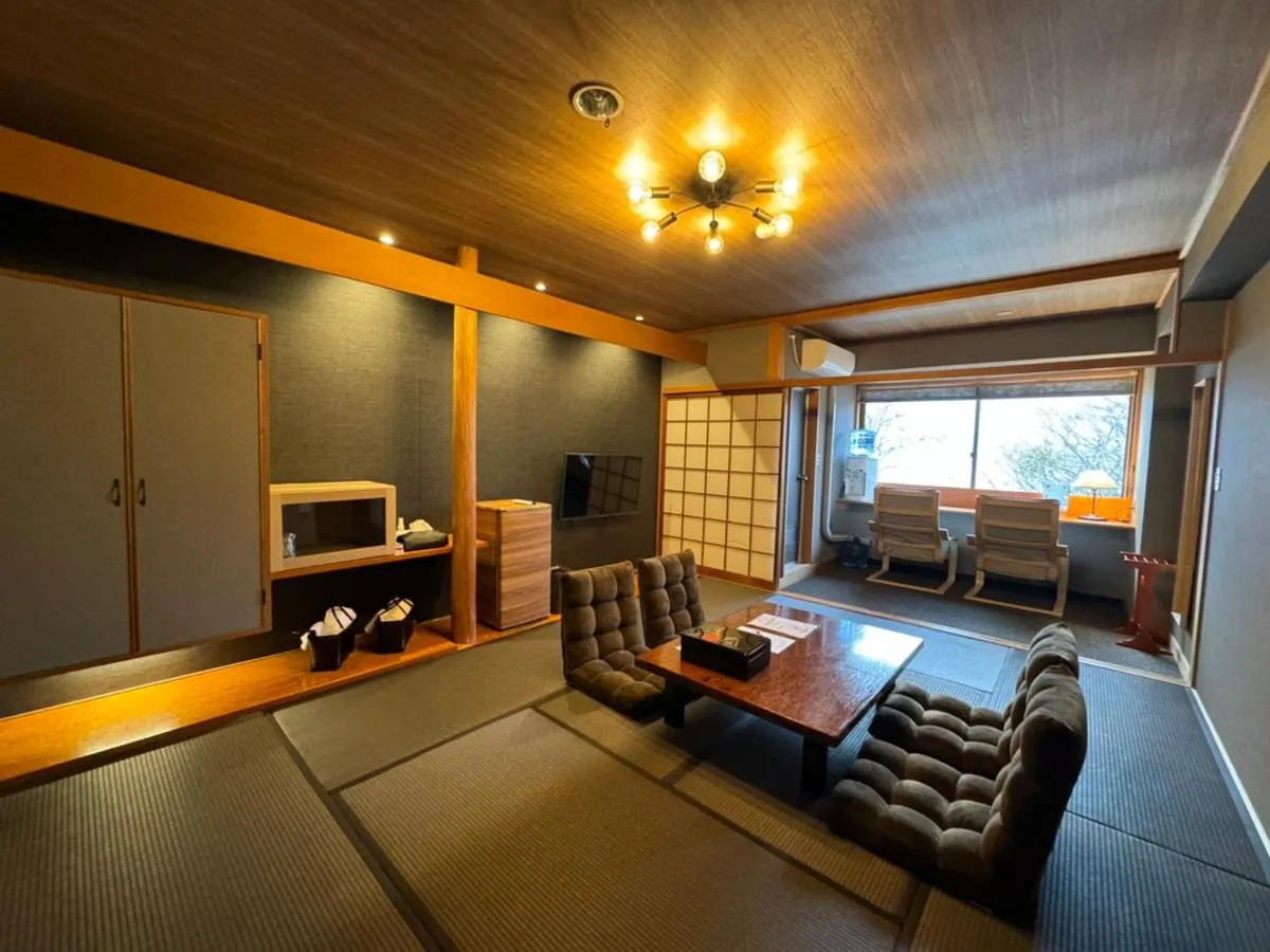 Photo of the whole room in Towadakohan Sakura