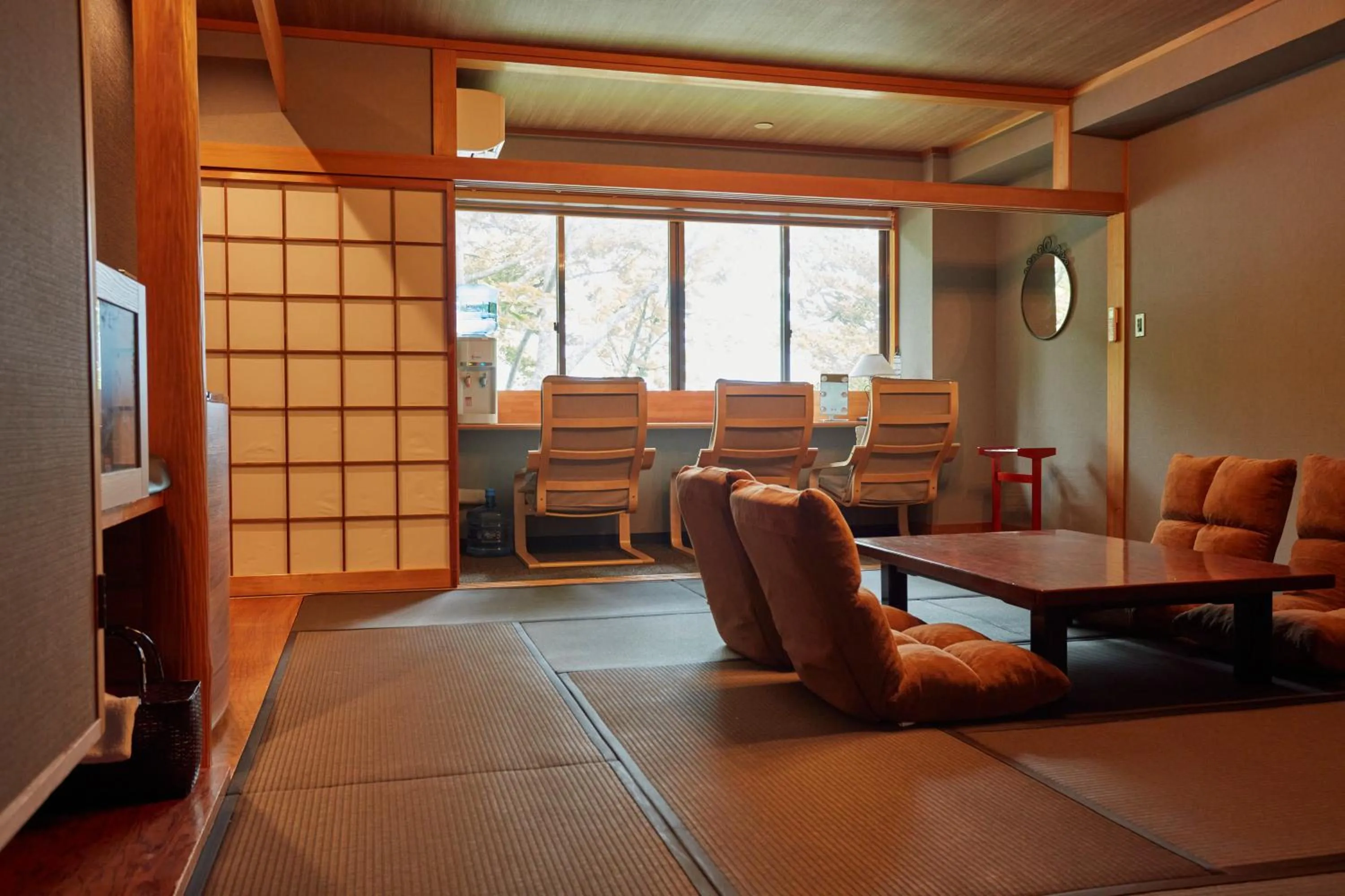 Photo of the whole room in Towadakohan Sakura
