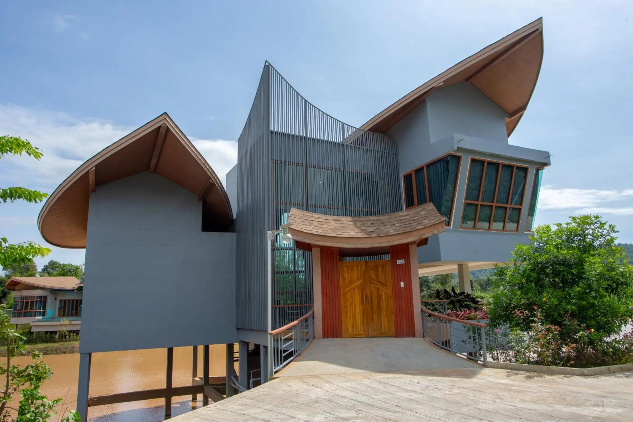 Nakaburi Sanctuary Resort&Spa