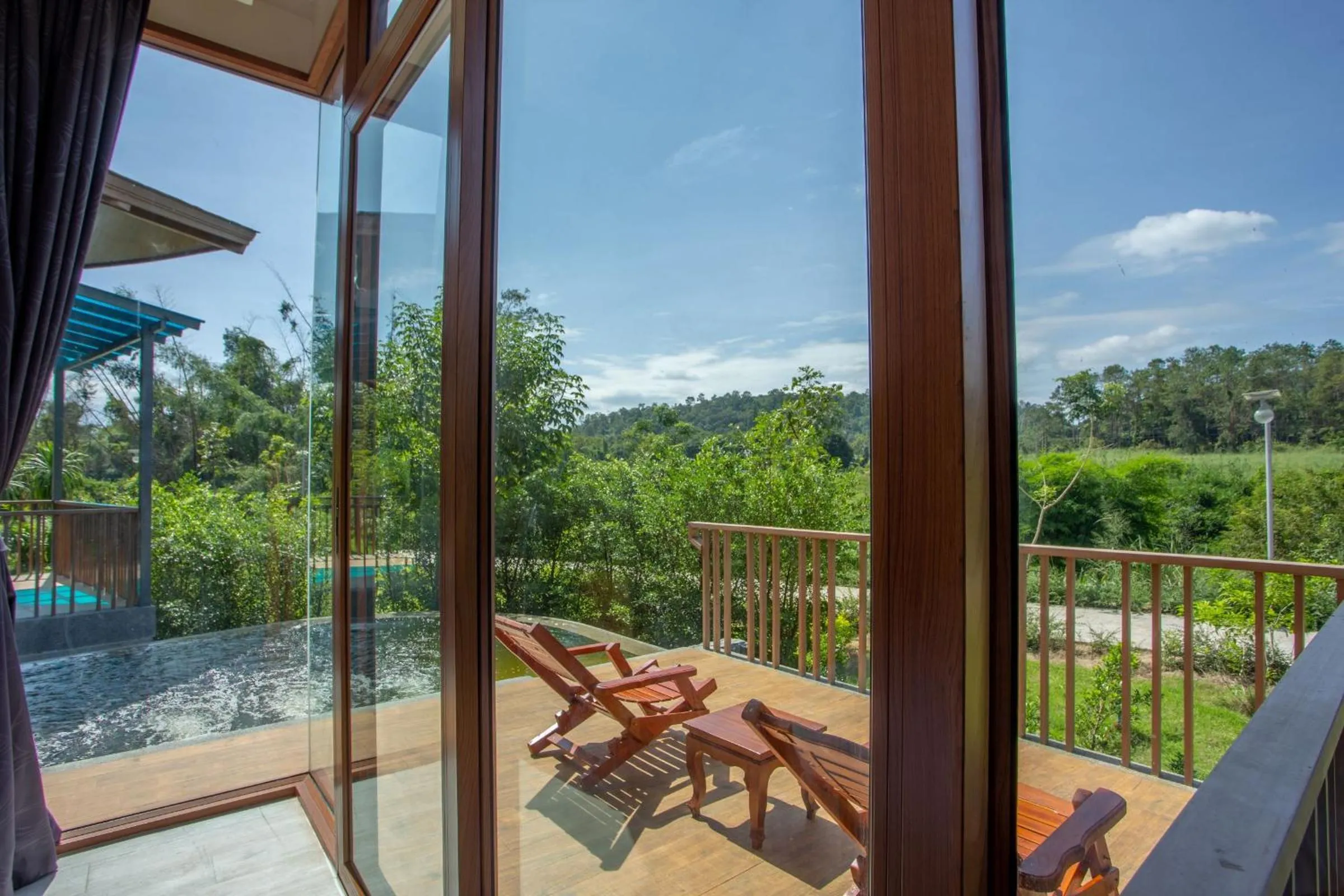 Nakaburi Sanctuary Resort&Spa