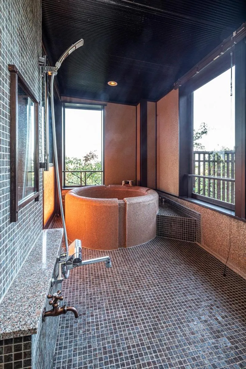 Hot Spring Bath in Hakone Kyuan