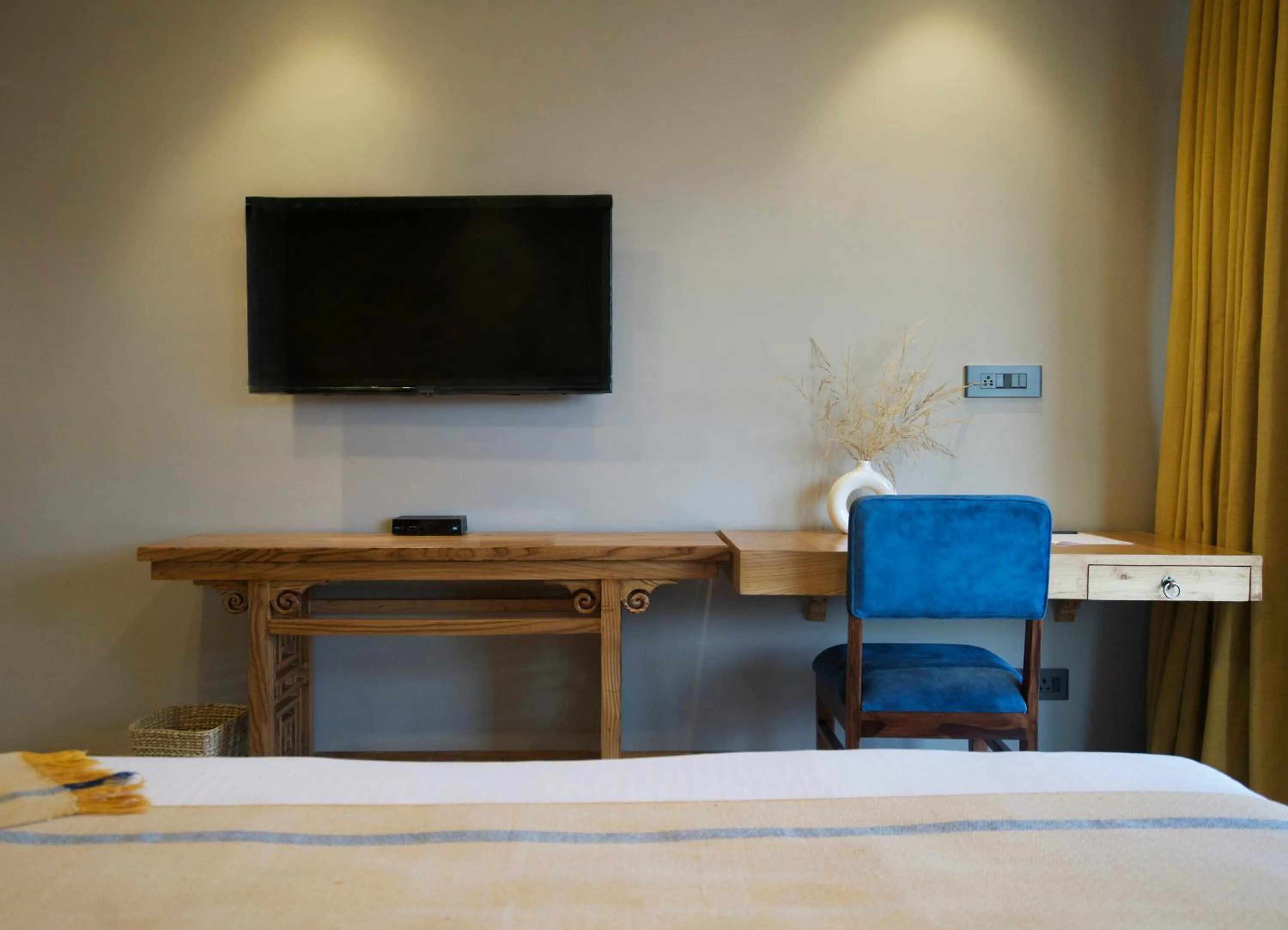 Bed in Hotel Rewa Ladakh