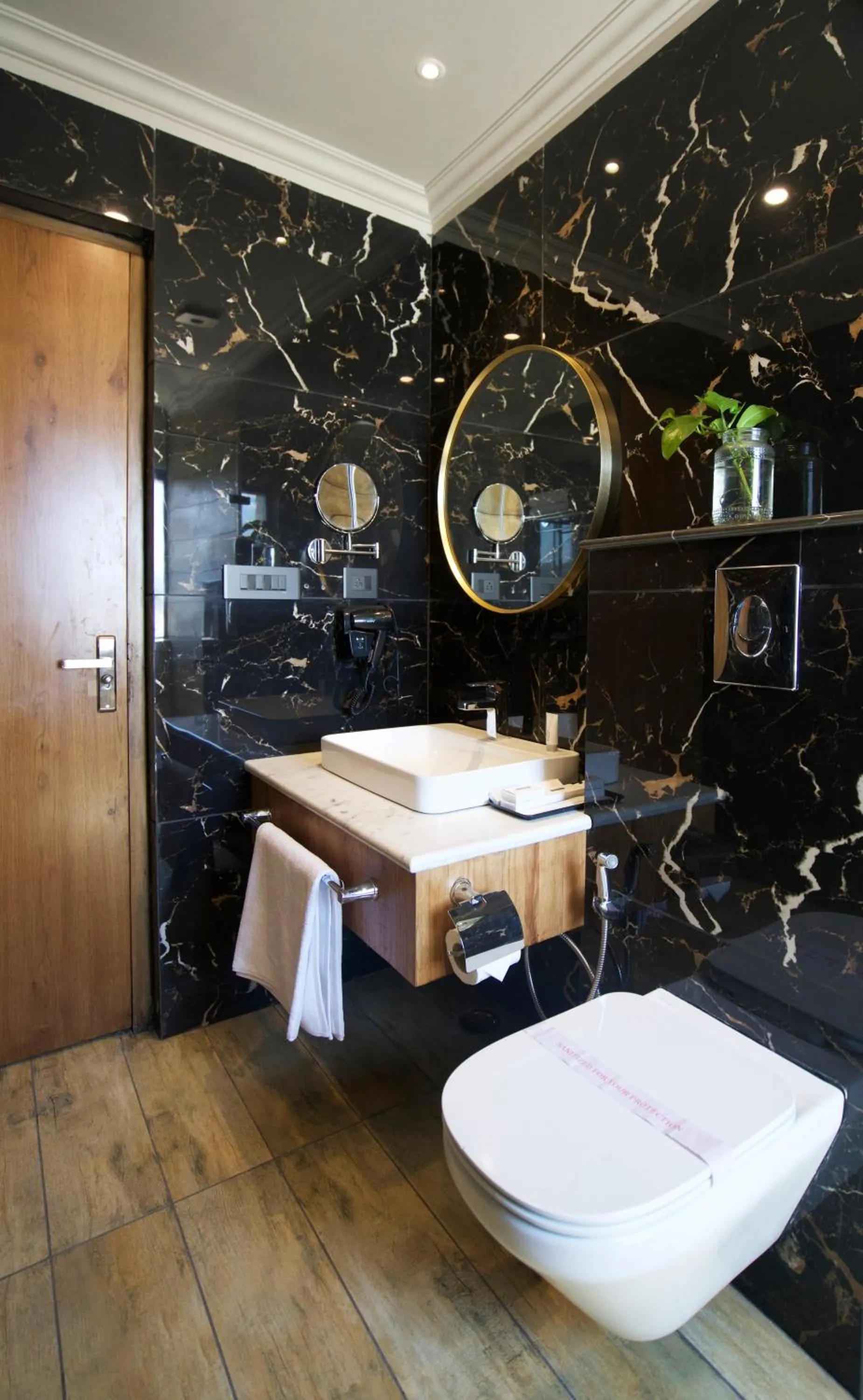 Bathroom in Hotel Rewa Ladakh