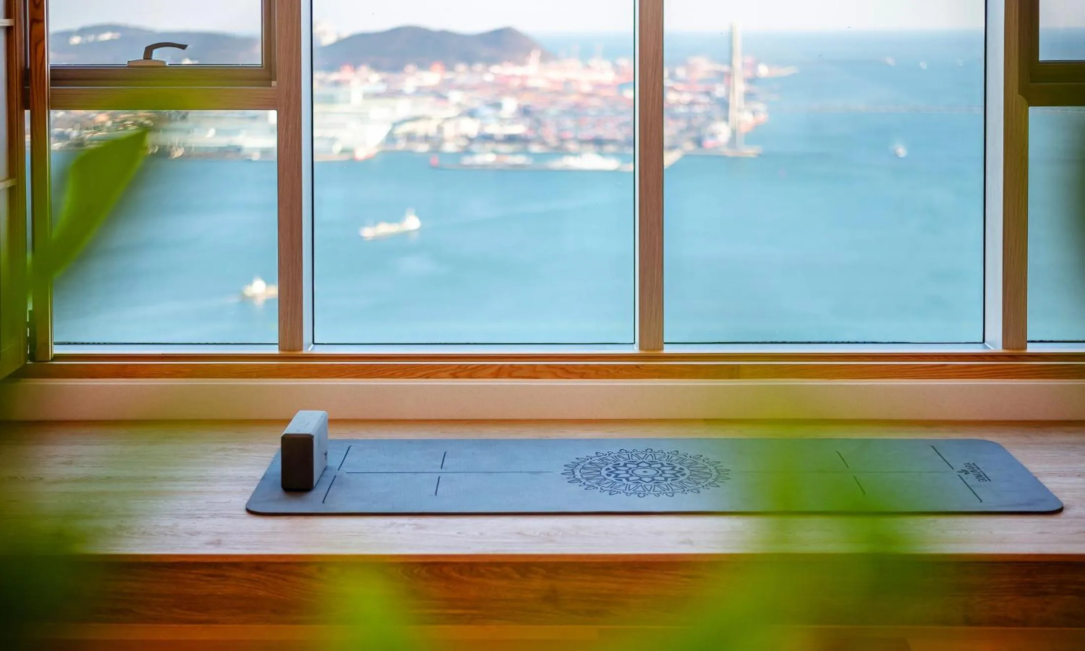 Busan Station BOOKING THE BAY