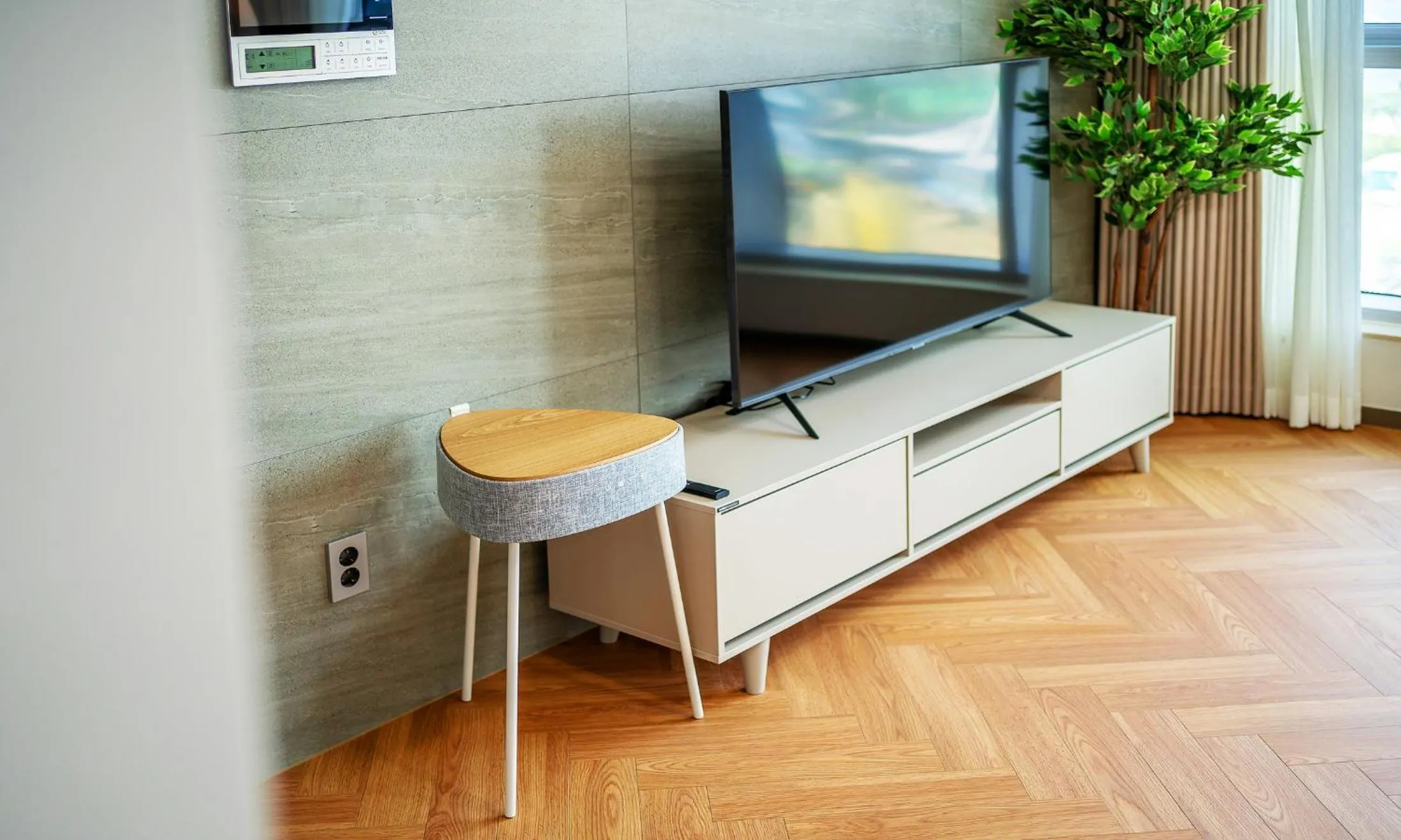 Busan Station BOOKING THE BAY