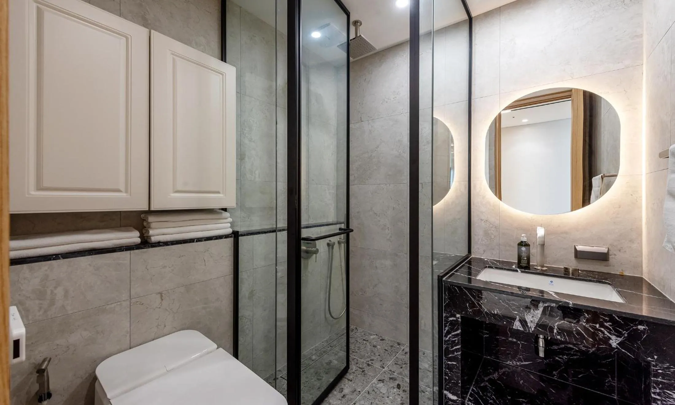 Busan Station BOOKING THE BAY