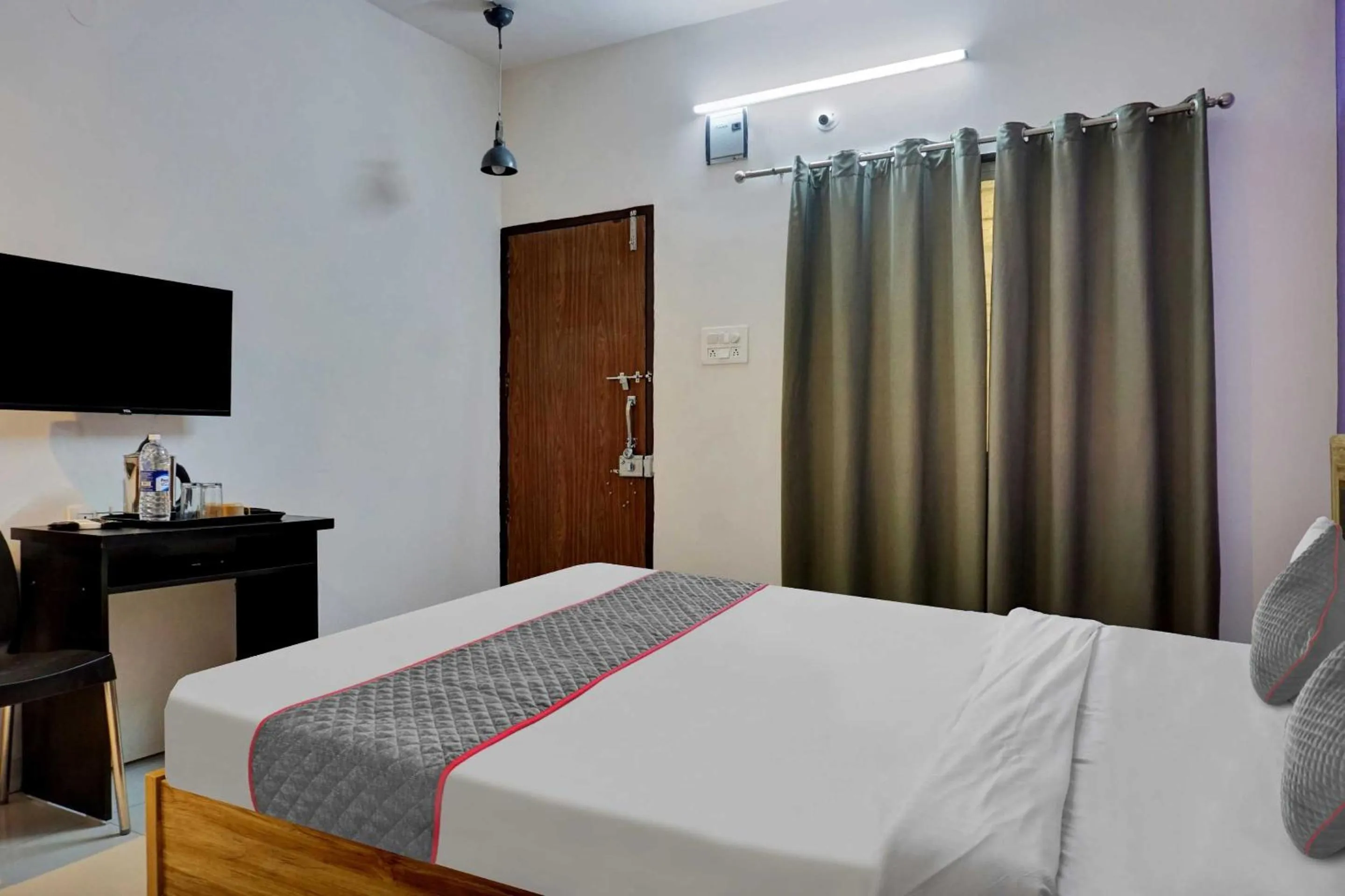 Bedroom, Bed in Super Townhouse Hinjewadi Phase 1
