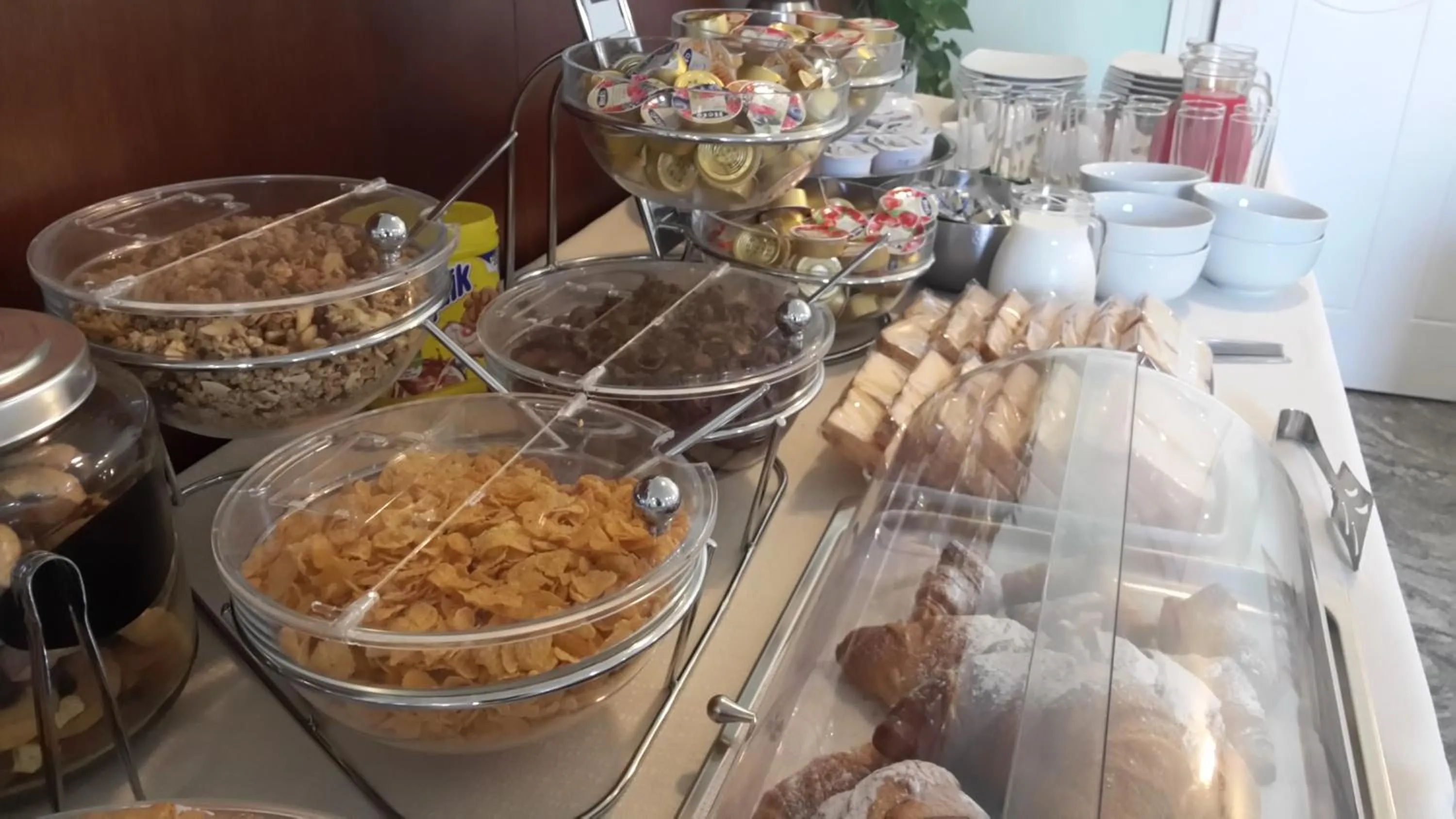 Food and drinks in Hotel Miramare