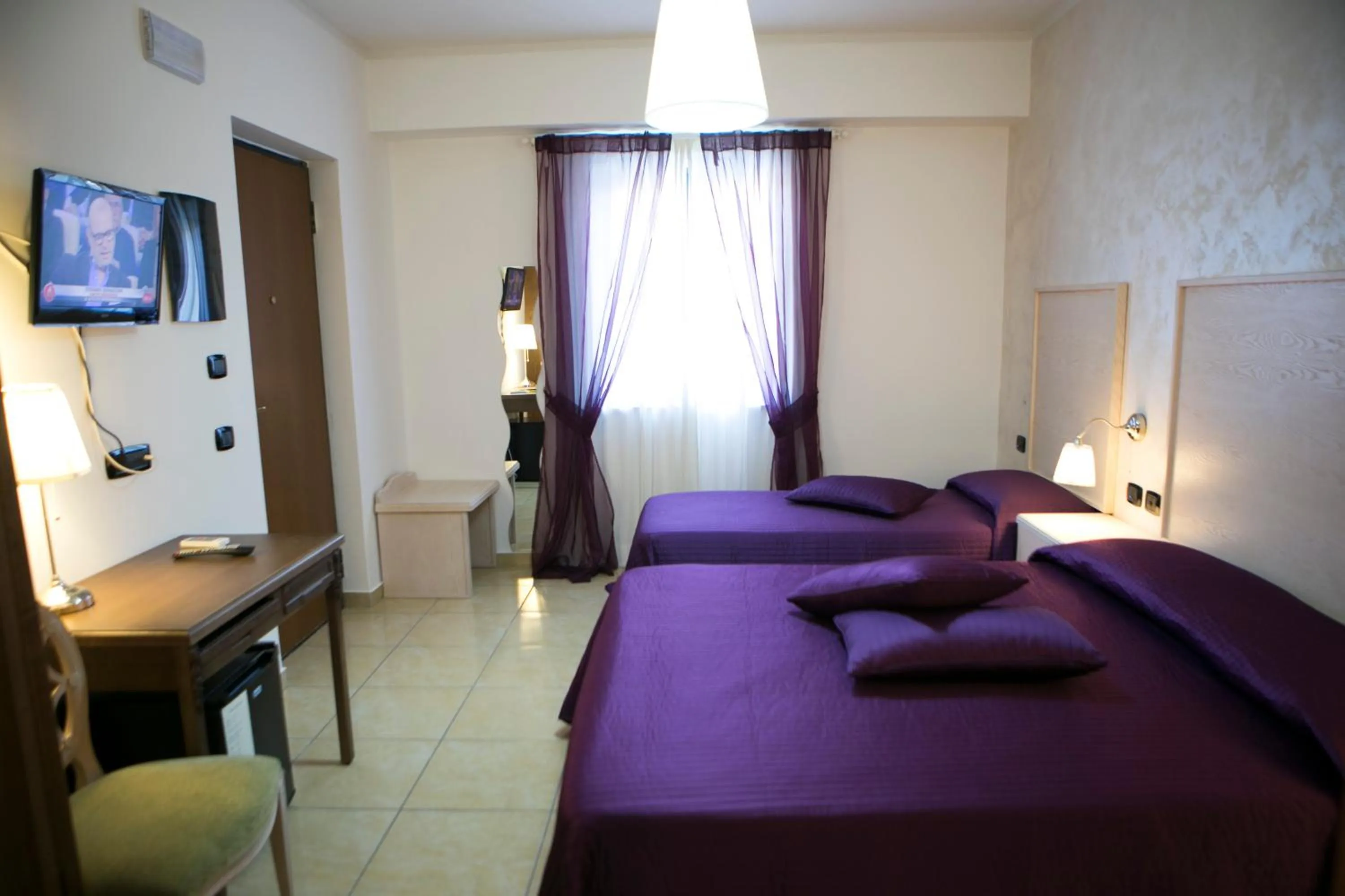 Bedroom, Bed in Hotel Miramare