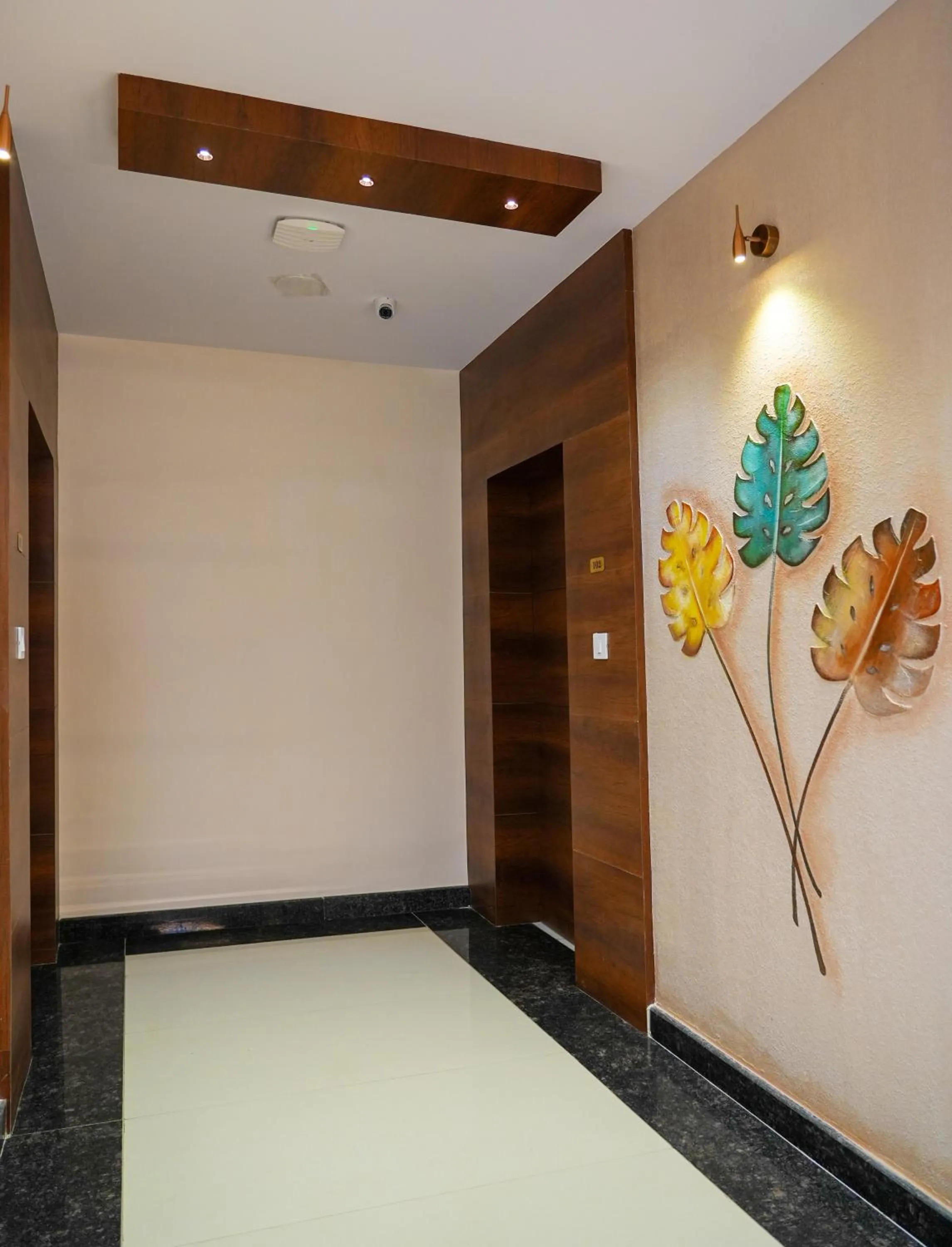 Sri Krishna Inn - Kempegowda Airport Bangalore
