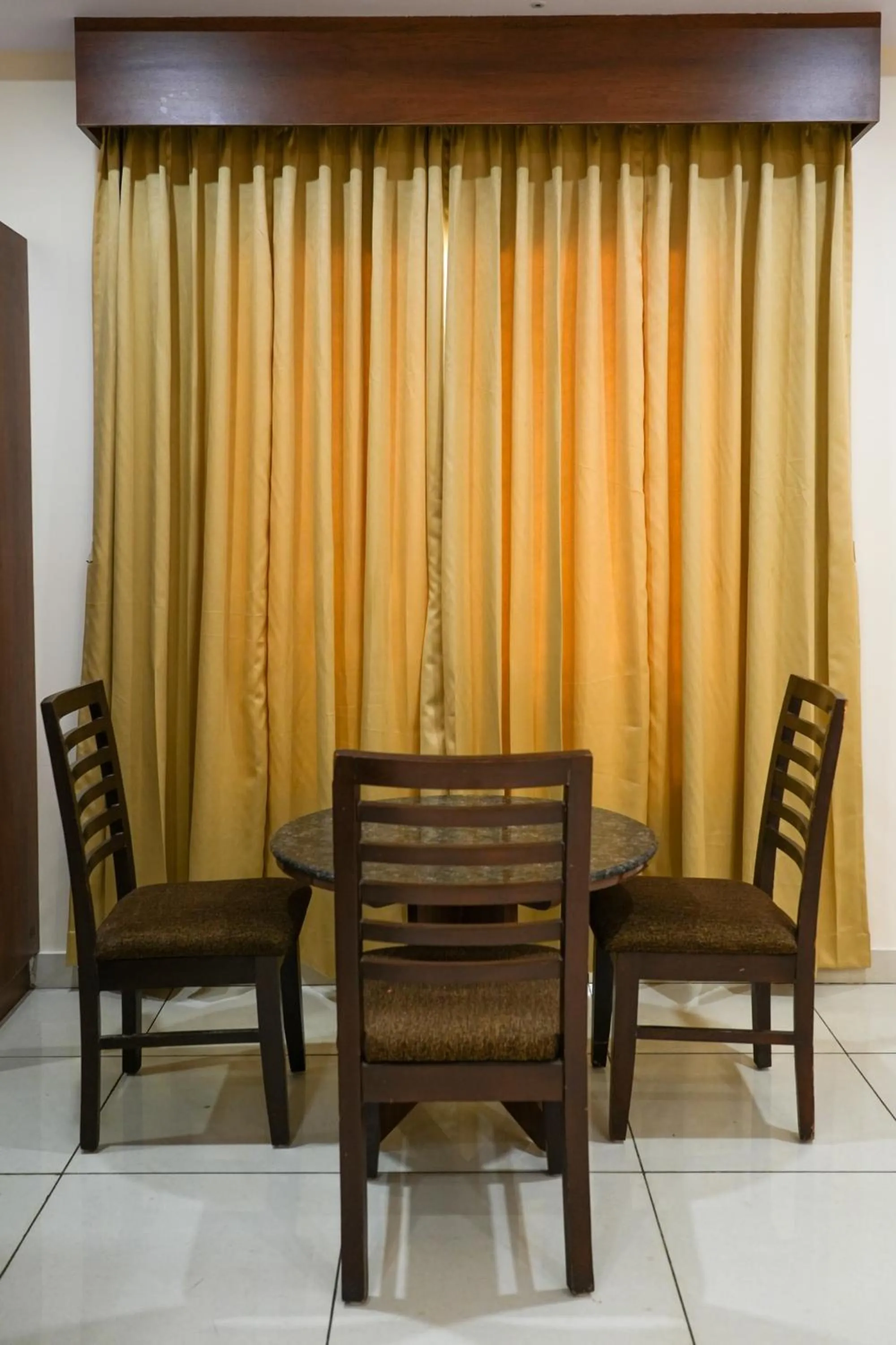 Sri Krishna Inn - Kempegowda Airport Bangalore