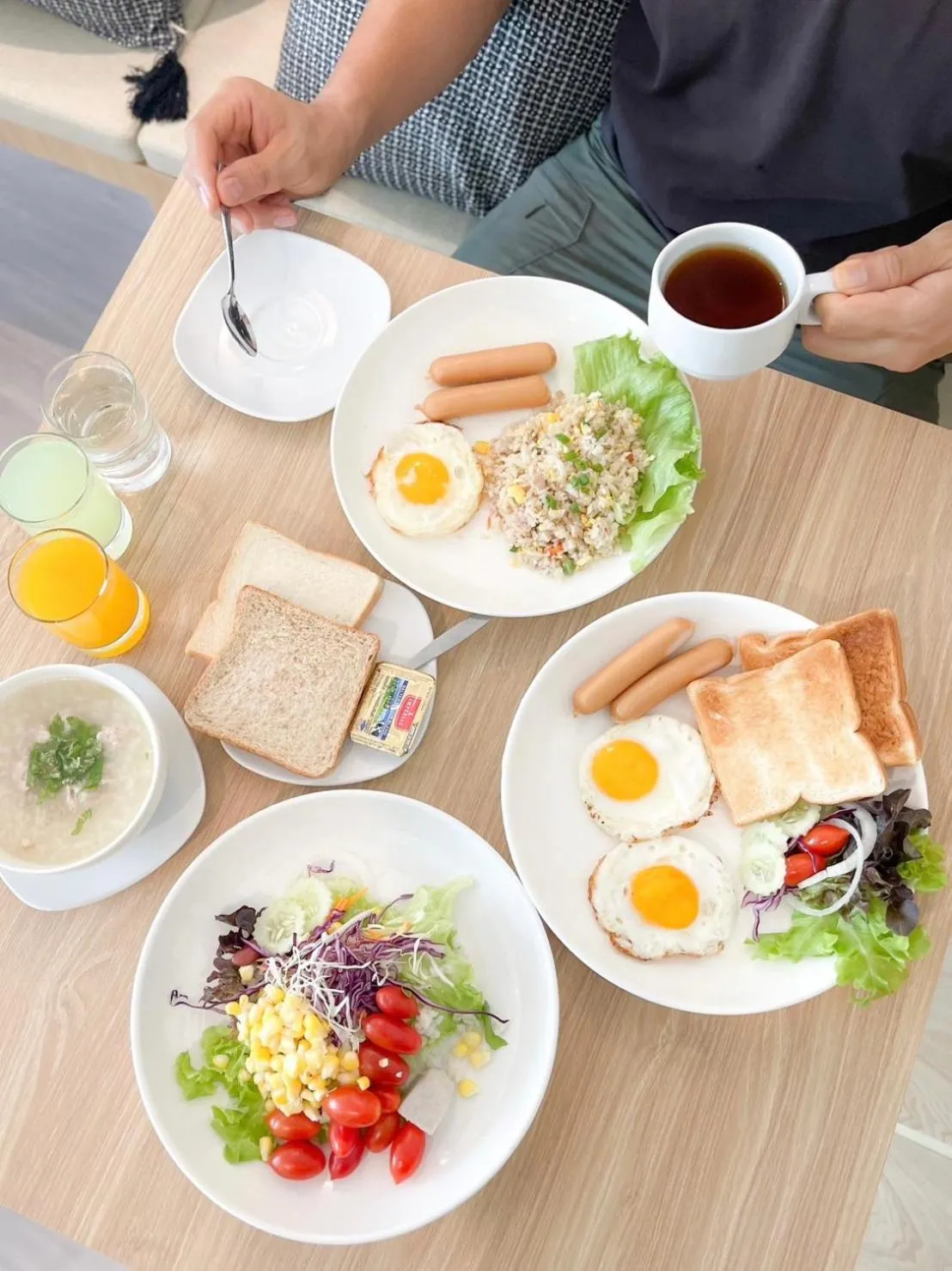 Breakfast in Pillows boutique hotel