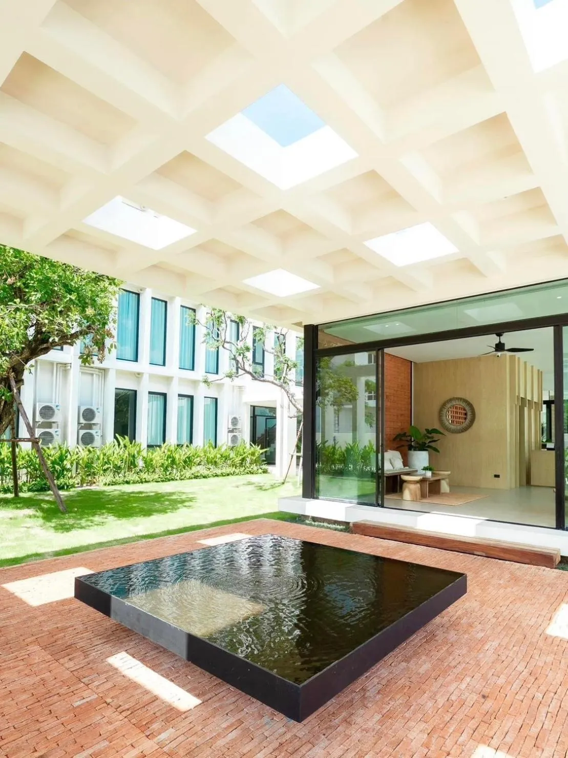 Garden in Pillows boutique hotel