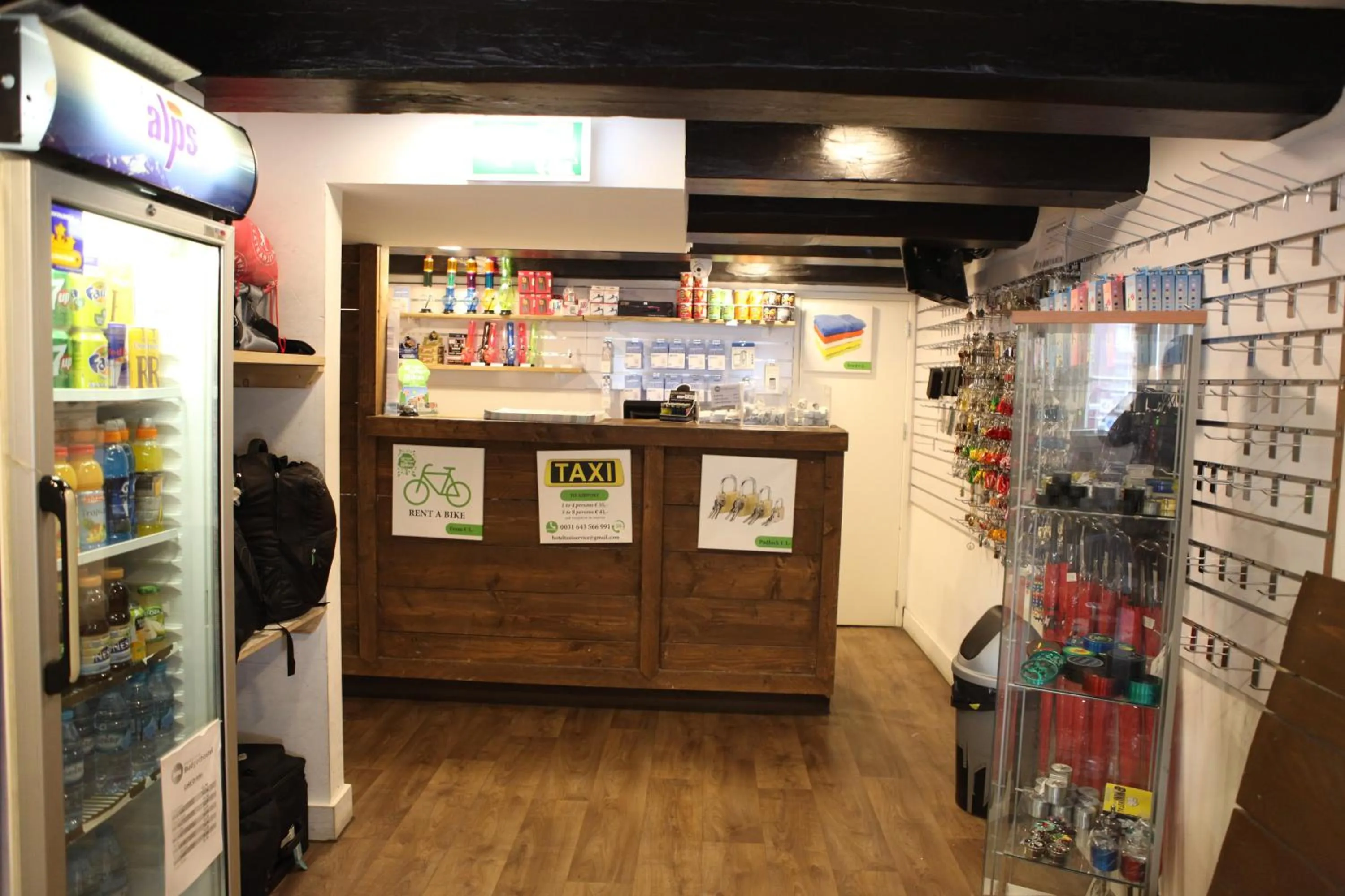 Lounge or bar in International Budget Hostel City Center