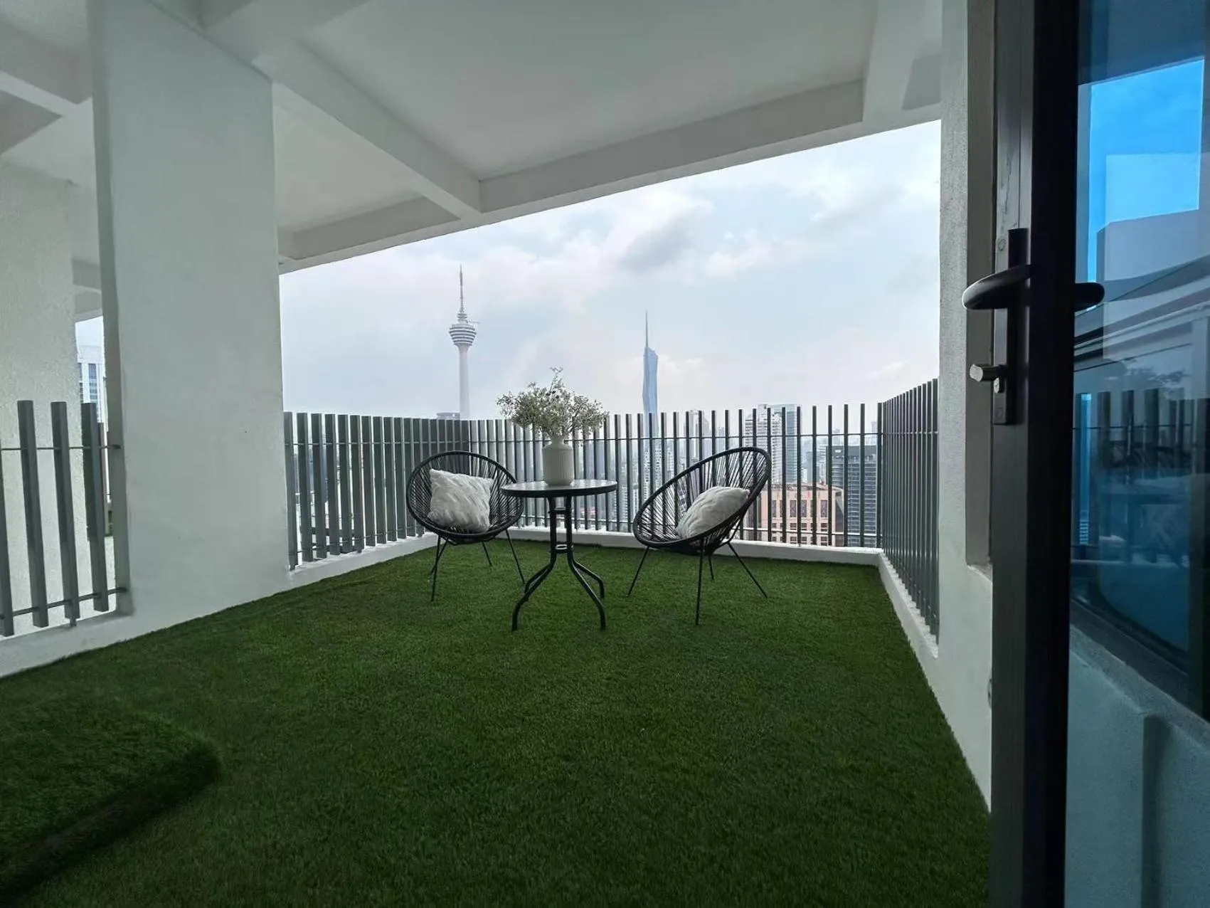 Day in LUXE Infinitum KLCC by WSD