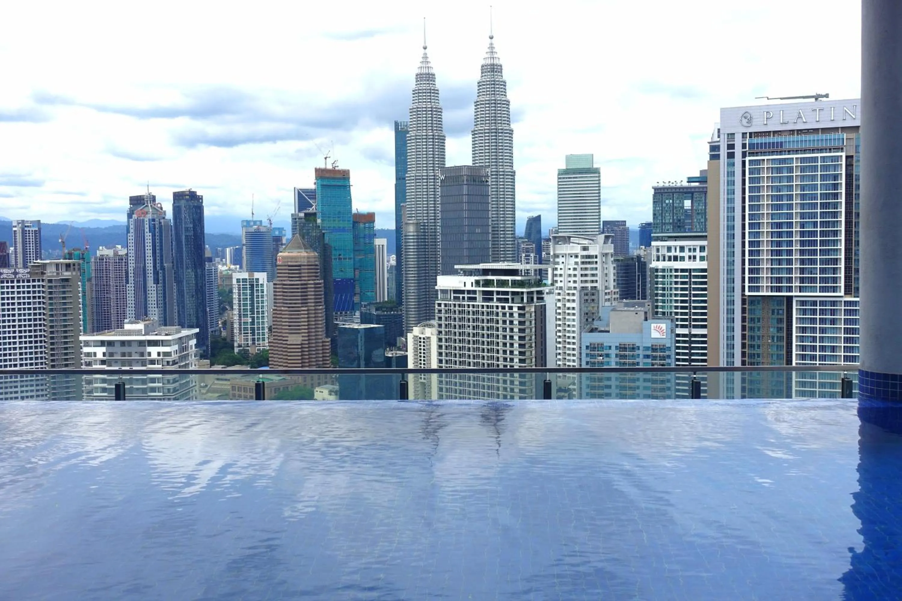 Property building in LUXE Infinitum KLCC by WSD