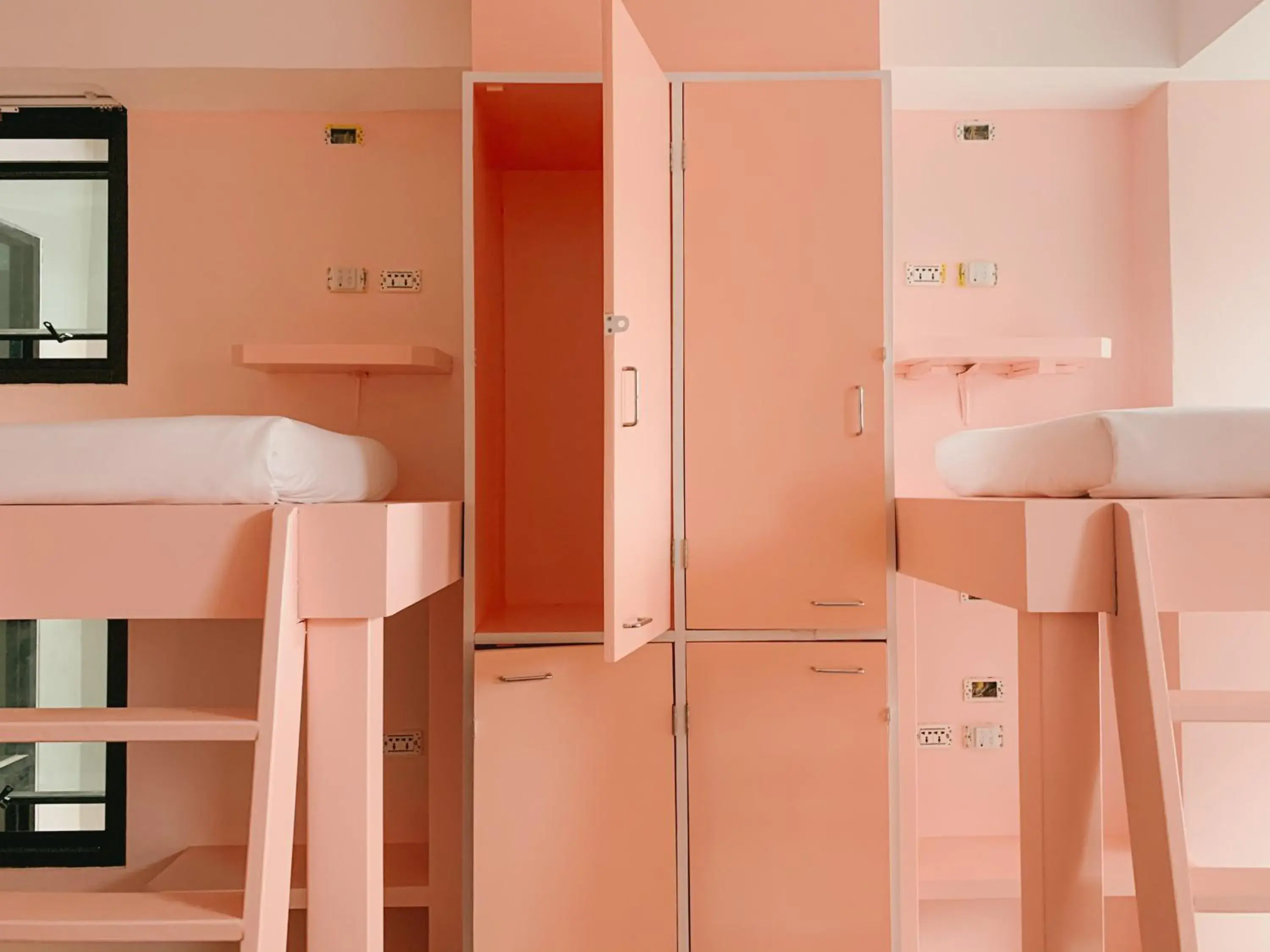 bunk bed in Behind The Scene Hotel Club @ Samui bunk bed in Behind The Scene Hotel Club @ Samui