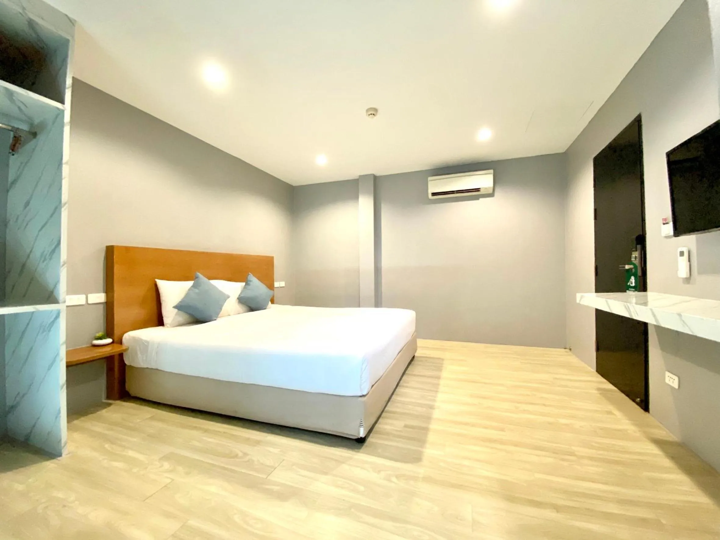 Bed in Behind The Scene Hotel Club @ Samui