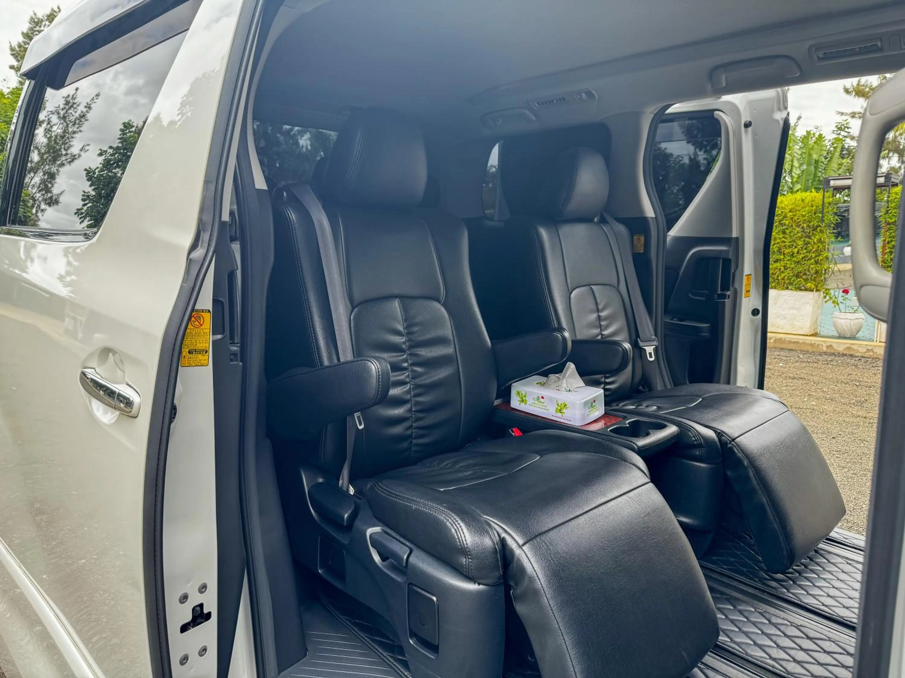 shuttle in Njiro Climax