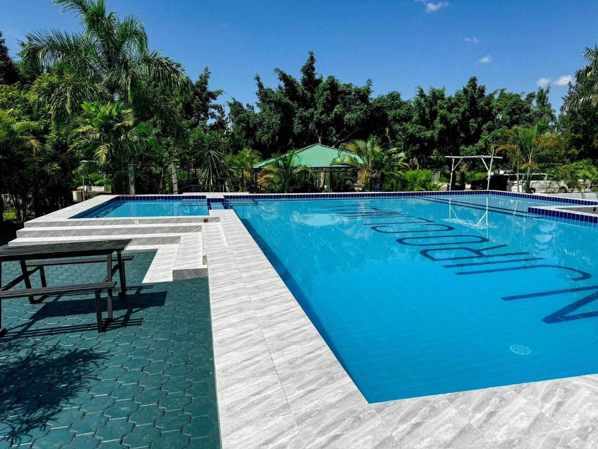 Swimming pool in Njiro Climax