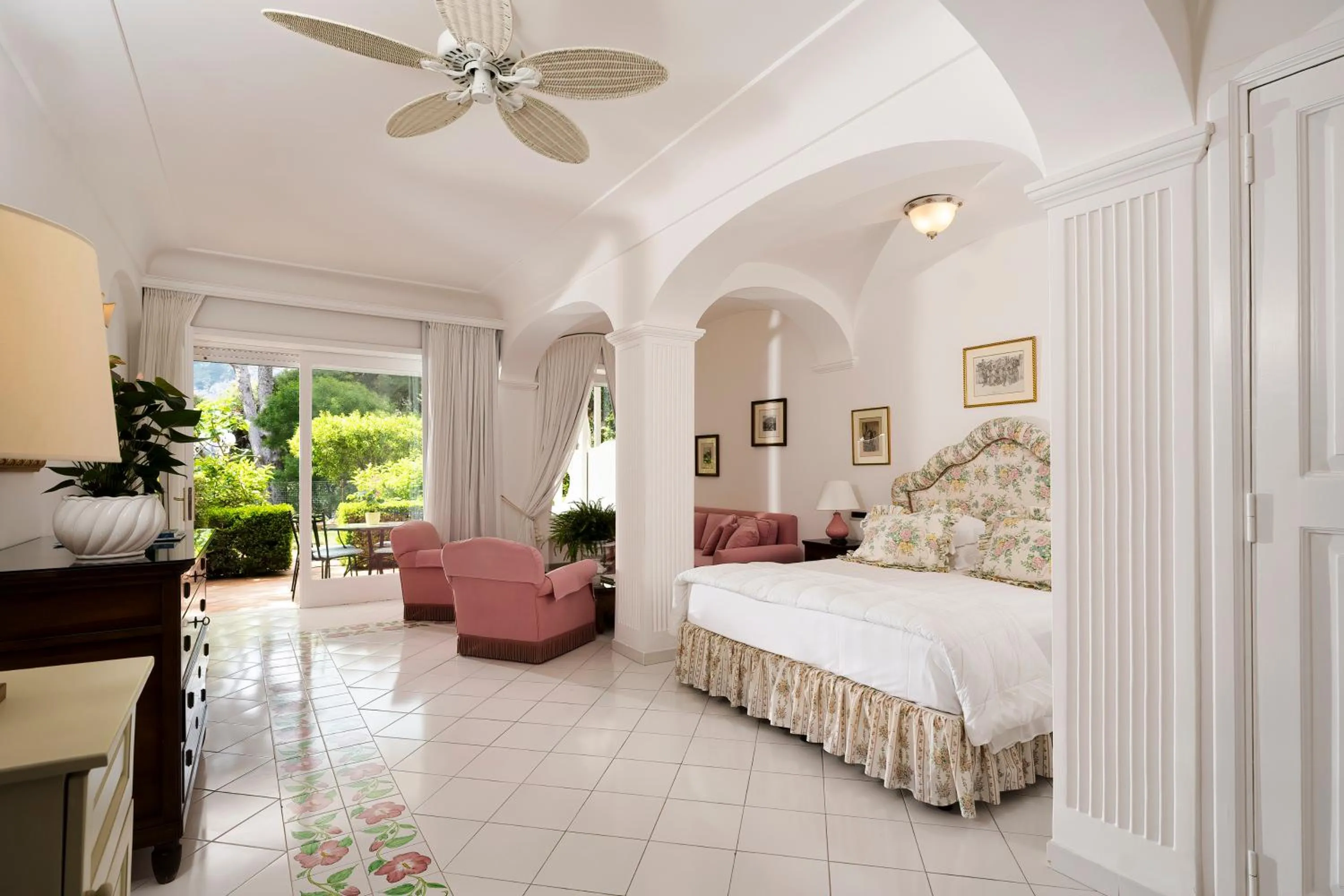 Bedroom, Bed in Hotel Villa Brunella
