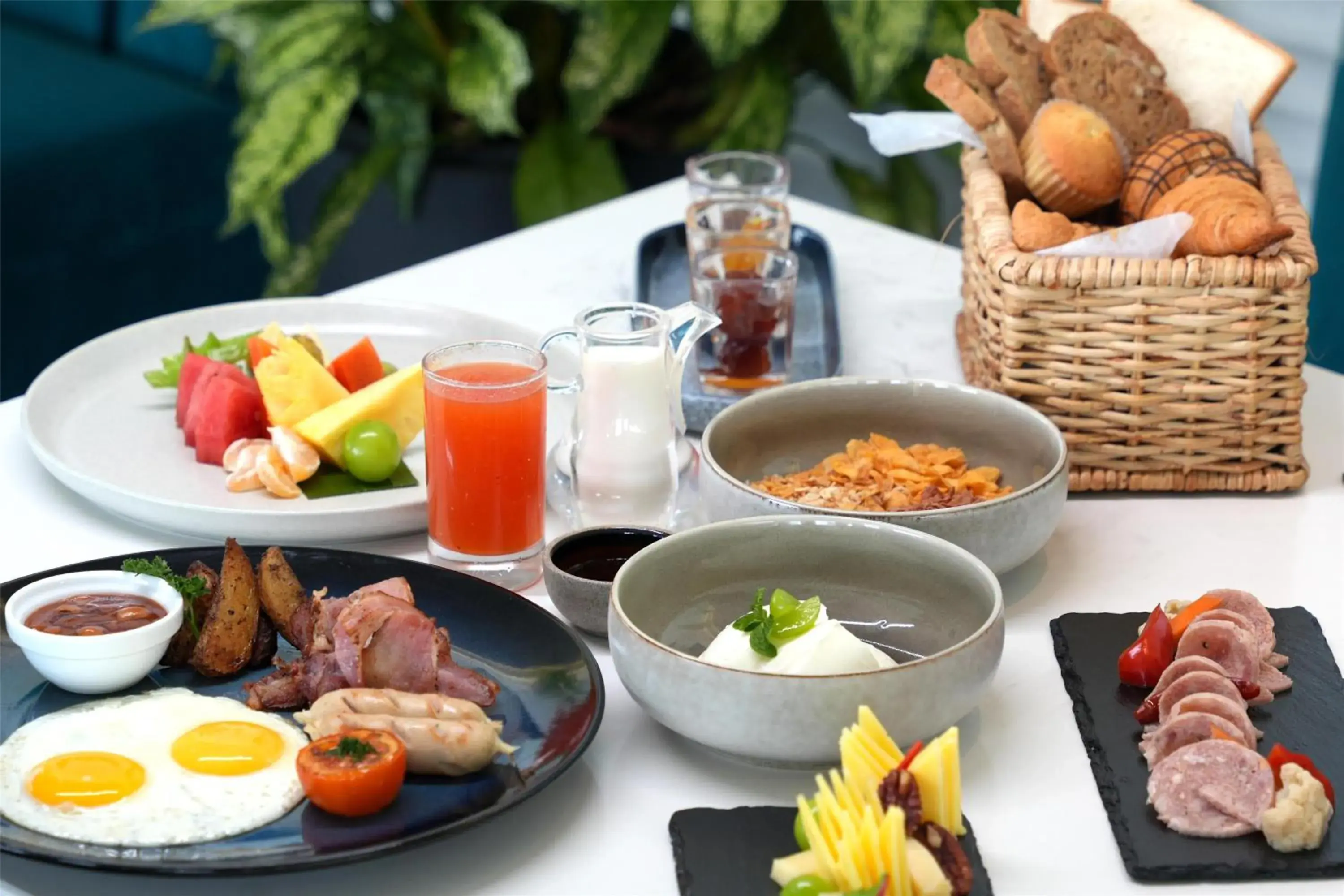 Breakfast in Radisson Hotel Colombo Breakfast in Radisson Hotel Colombo