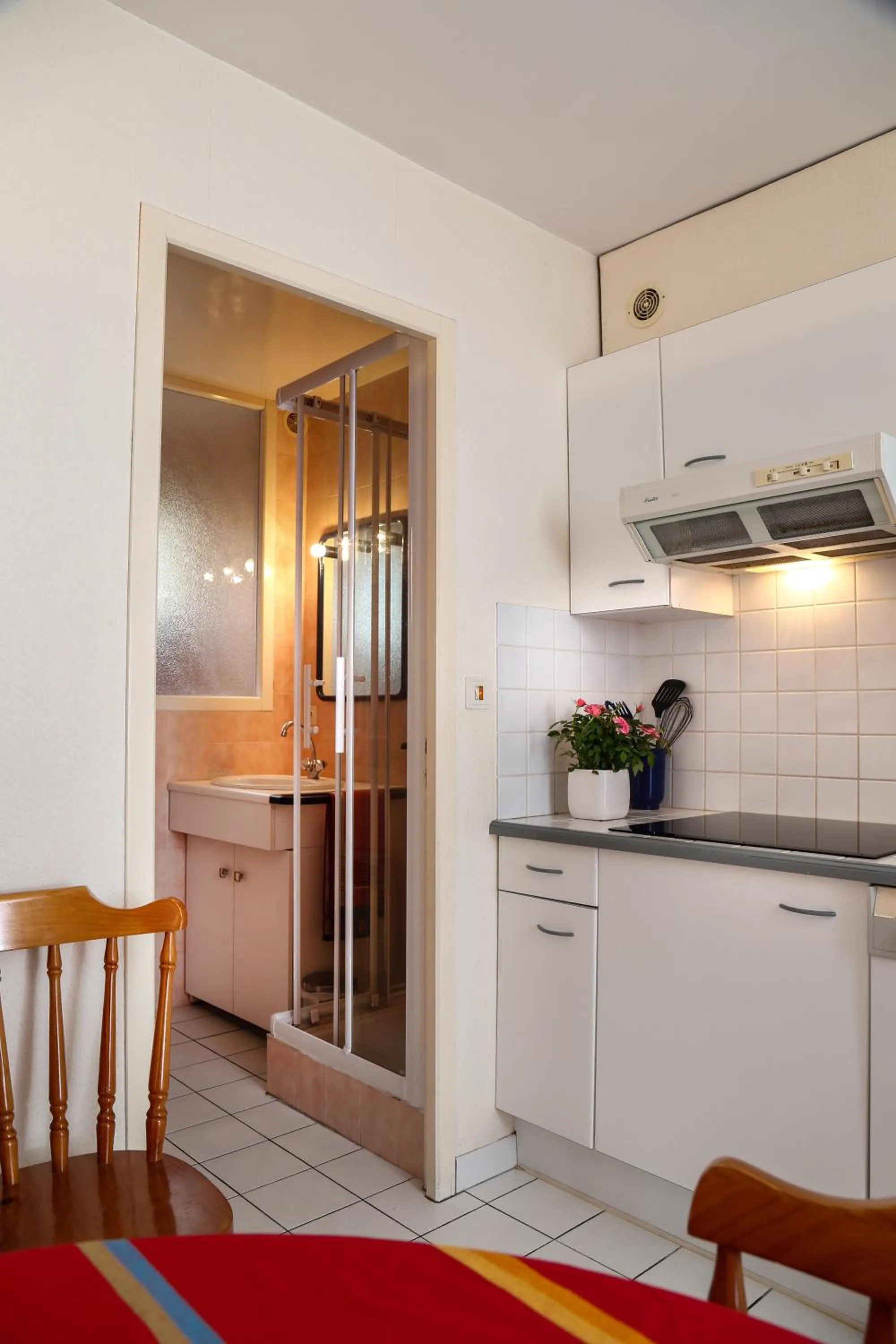 Kitchen or kitchenette in Résidence d'Aquitaine