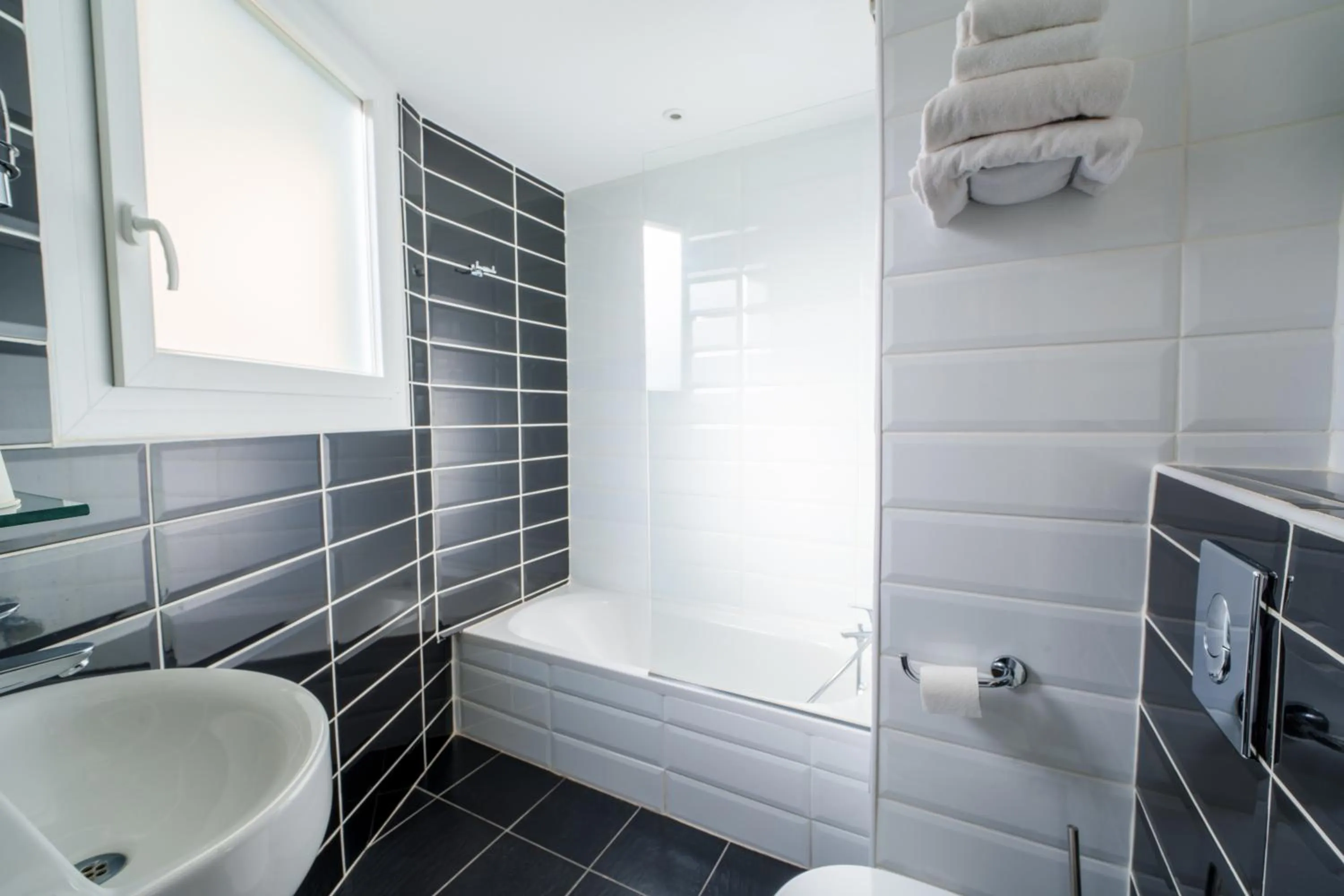 Bathroom in Nyx Hôtel Indépendant Perpignan Centre Gare