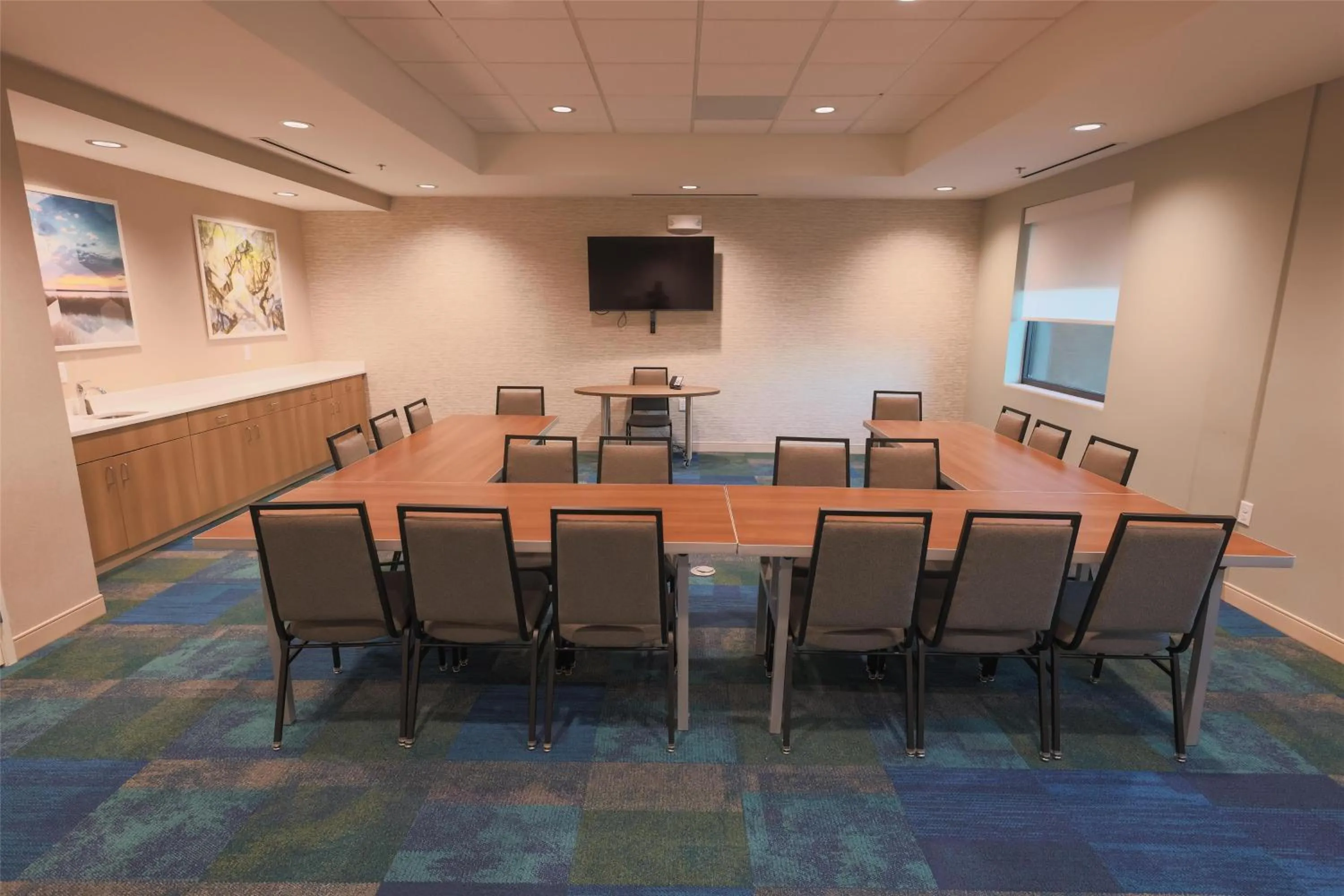 Meeting/conference room in Home2 Suites By Hilton Hammond, La