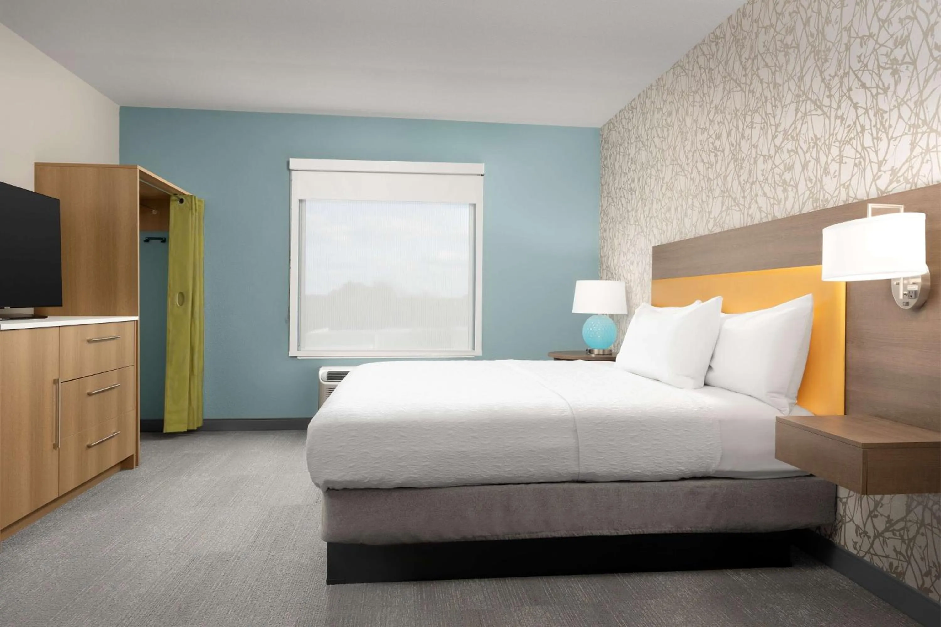 Bed in Home2 Suites By Hilton Durham University Medical Center