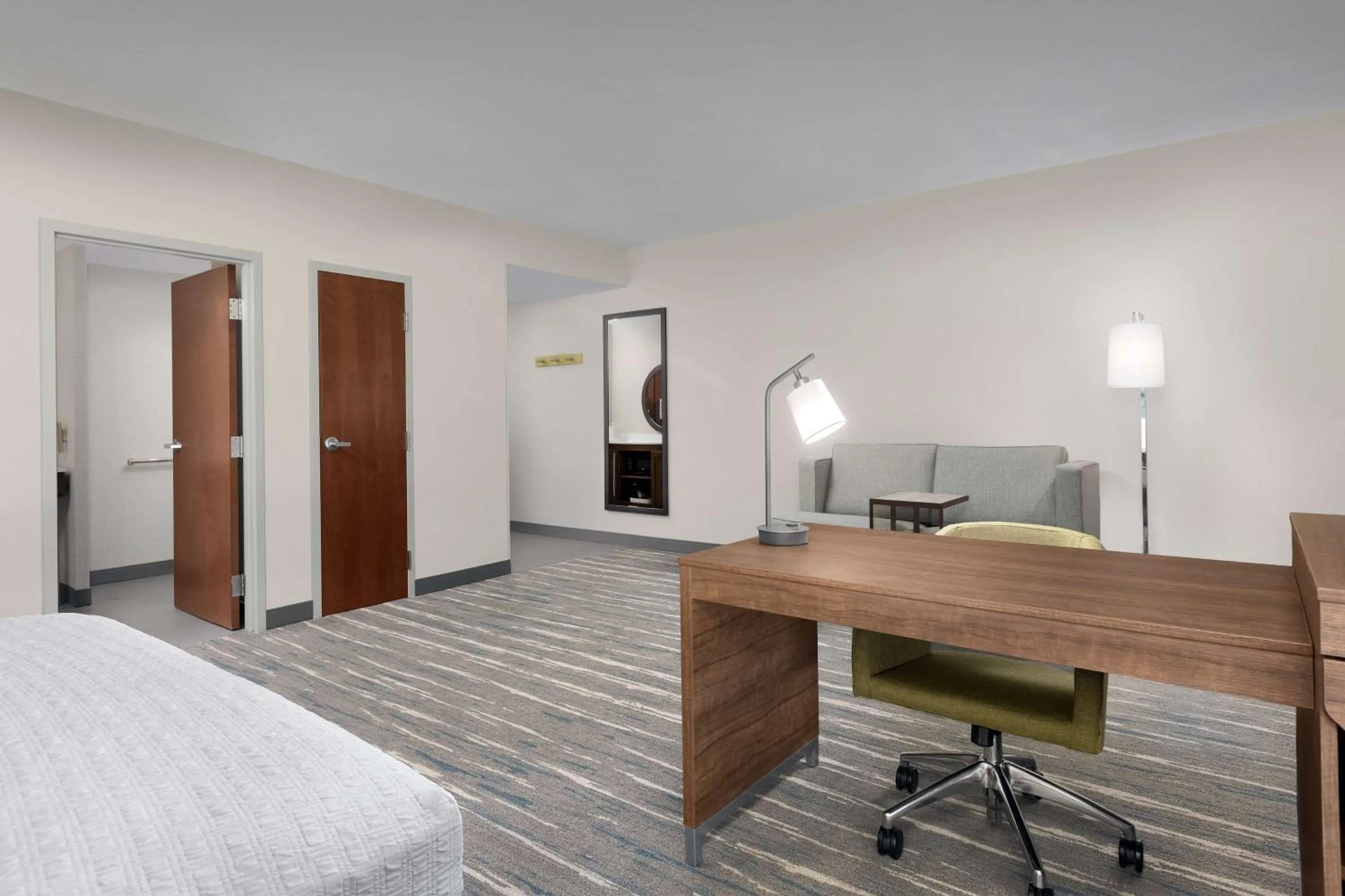 Living room, Bed in Hampton Inn & Suites Durham University Medical Center