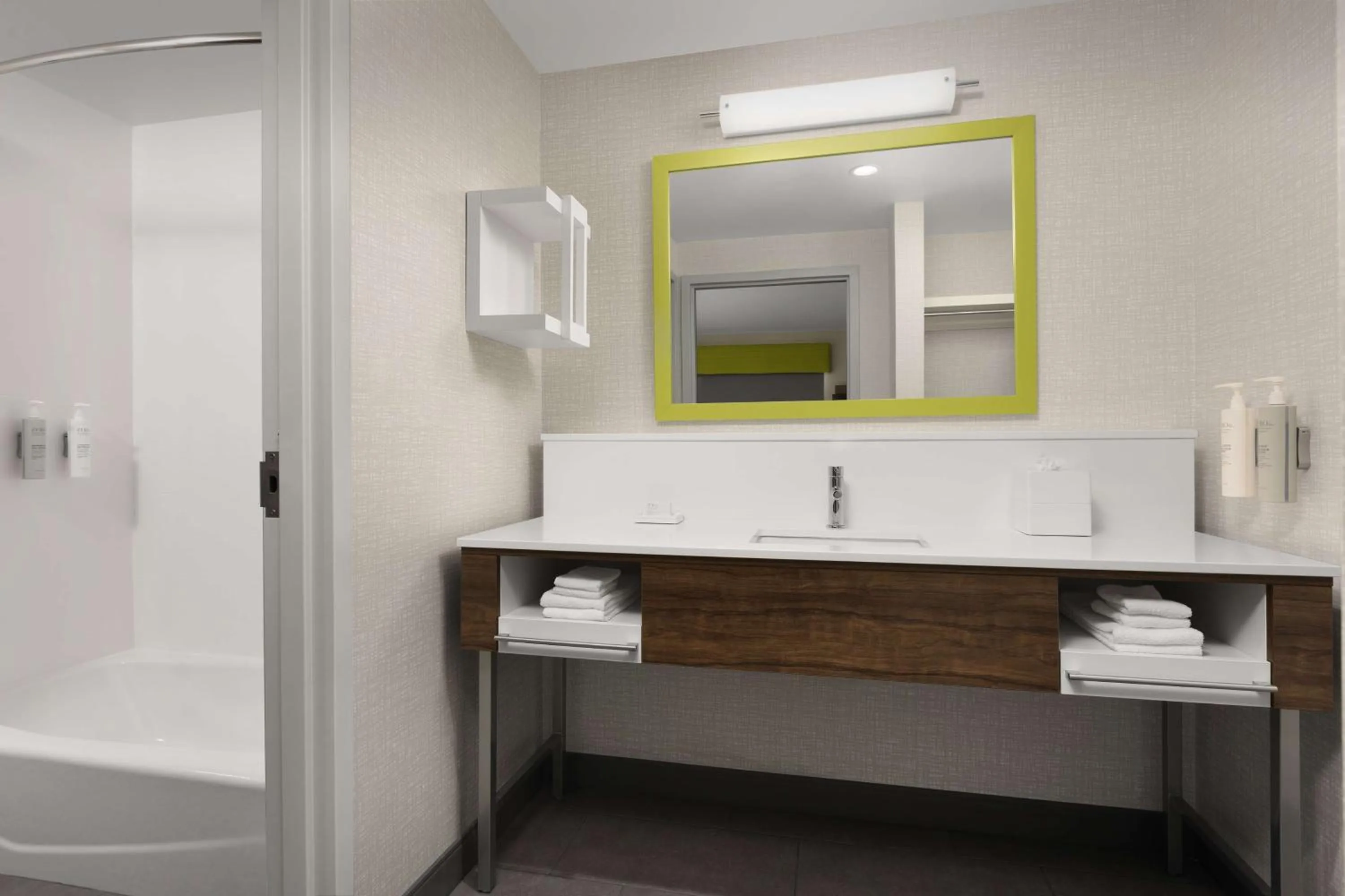 Bathroom in Hampton Inn & Suites Durham University Medical Center