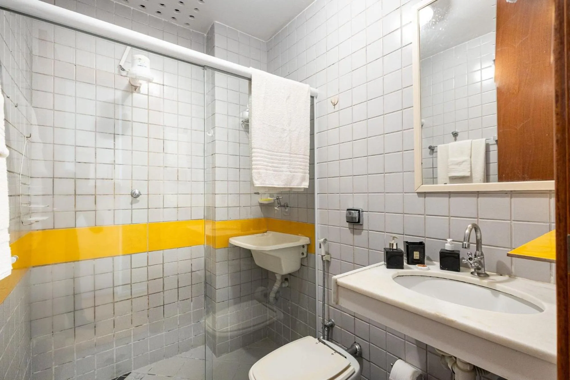 Apartamento Copacabana 200m da praia - wifi grátis - CP5